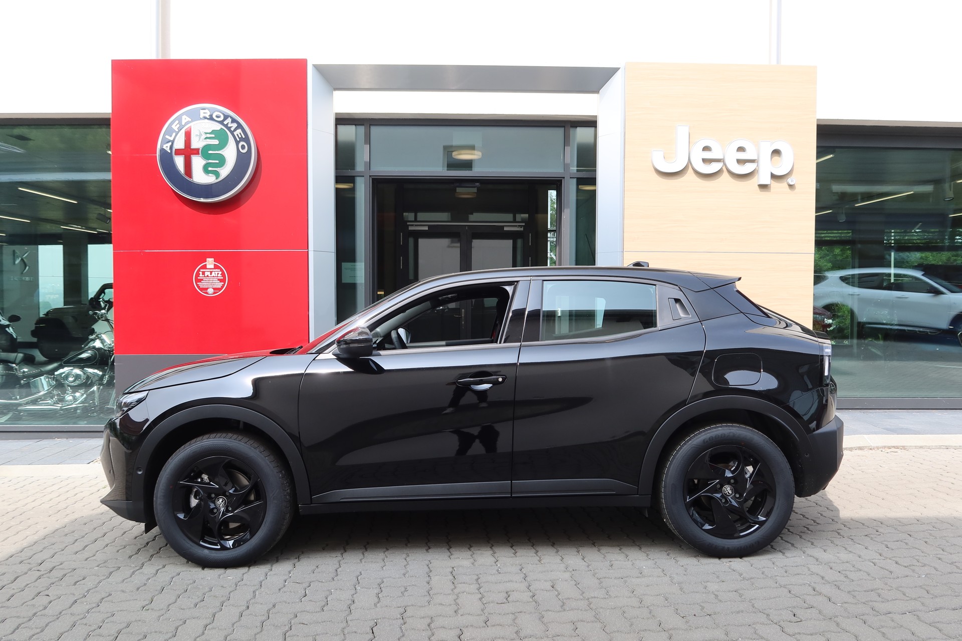 ALFA ROMEO Junior 1.2 Hybryd Junior-image-2