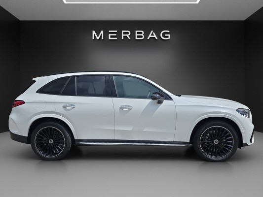 MERCEDES-BENZ GLC 300 de 4M 9G-Tronic-image-2