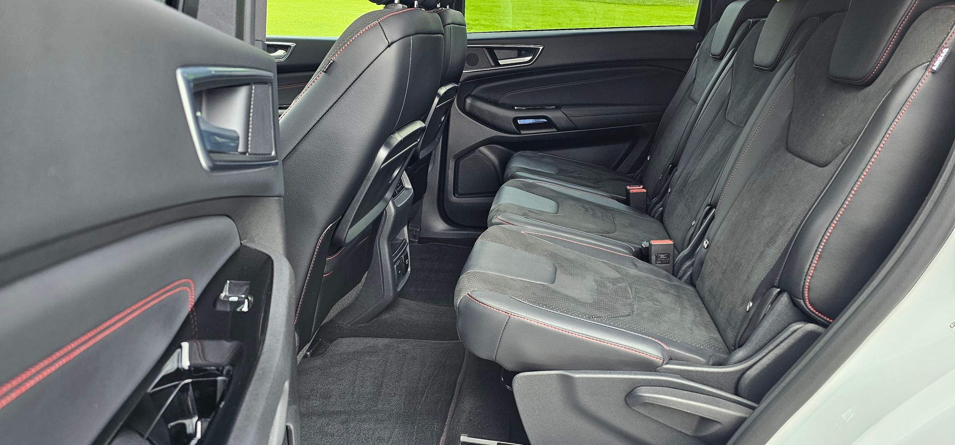 FORD S-Max 2.0 TDCi ST-Line AWD Automatic-image-16