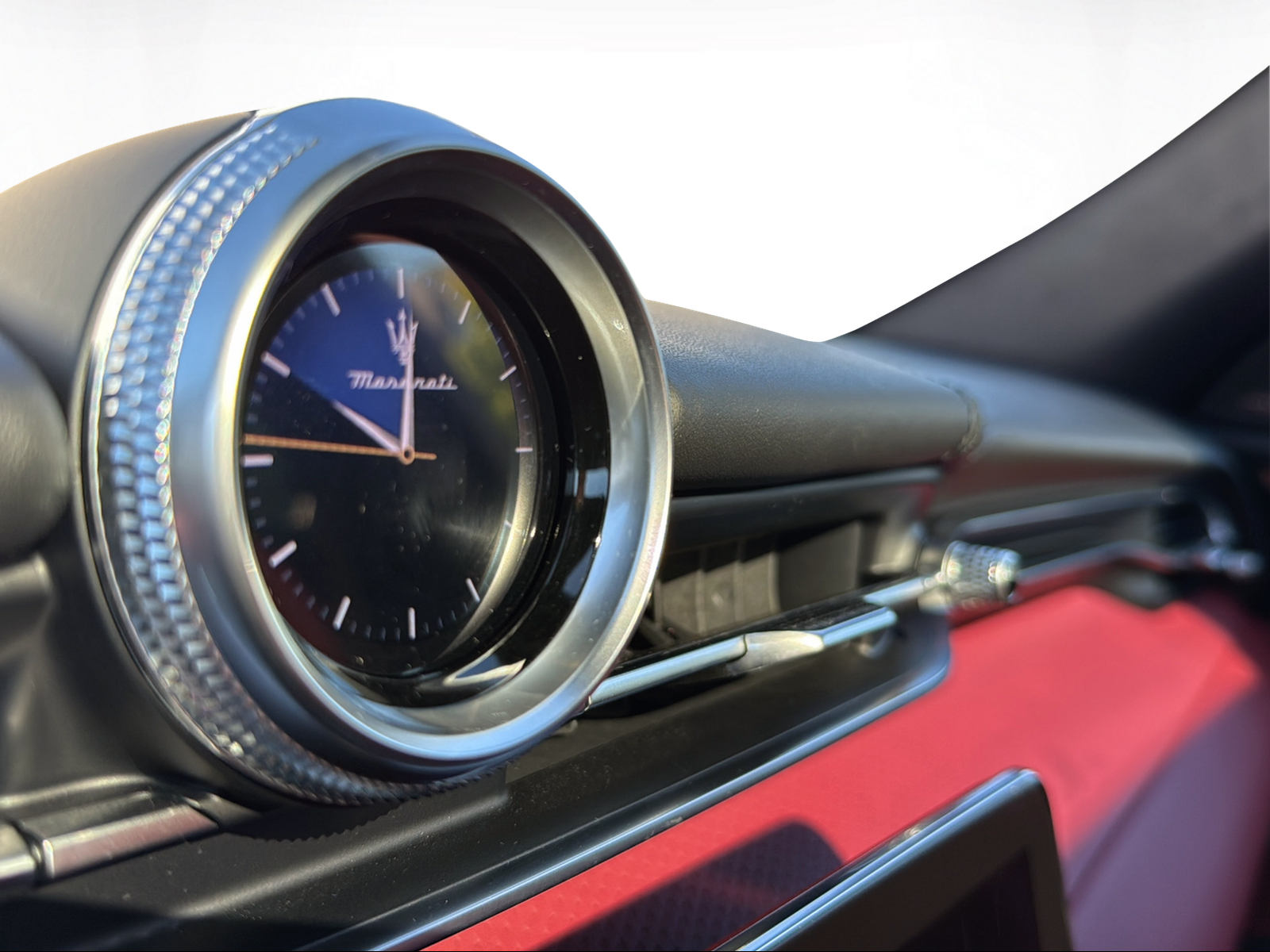 MASERATI Grecale 2.0 MHEV Modena Hybrid Automatica-image-15