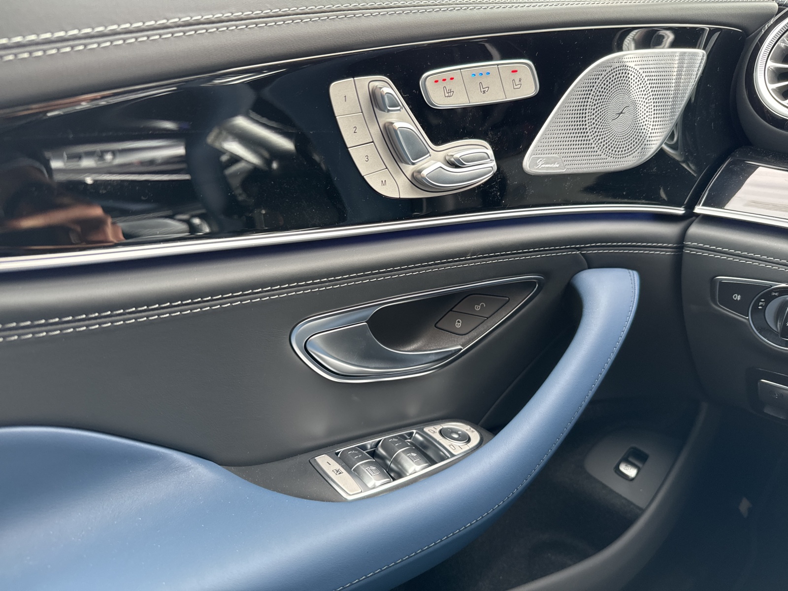 MERCEDES-BENZ AMG GT 4 53 4Matic+ Speedshift TCT-image-10
