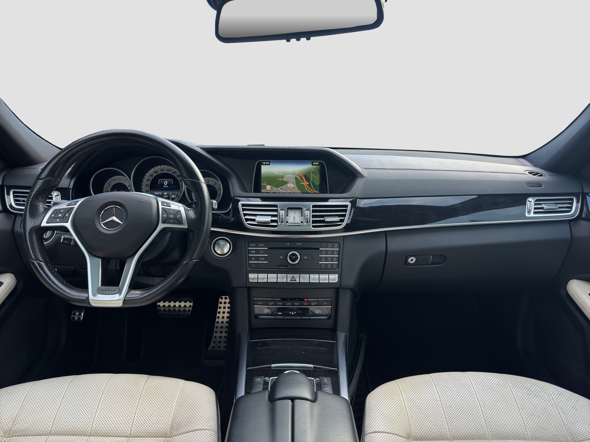 MERCEDES-BENZ E 500 Avantgarde 4Matic 7G-Tronic-image-3