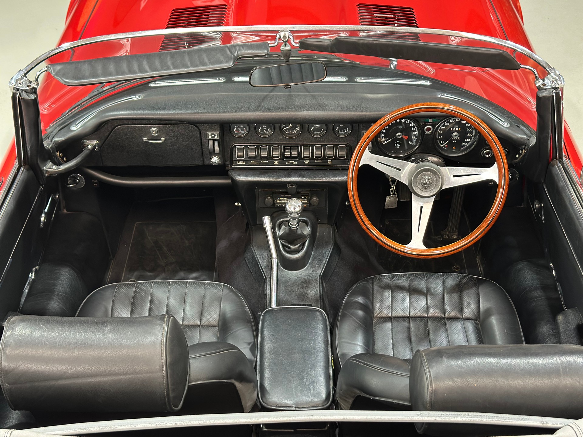 JAGUAR E TYPE V12-image-22