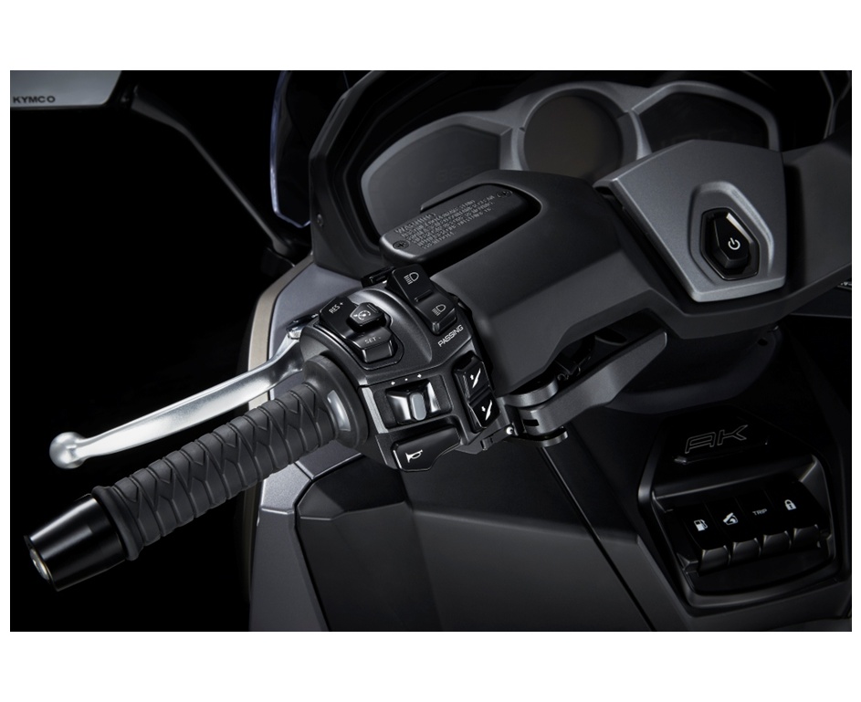 KYMCO AK 575i ABS Premium-image-9