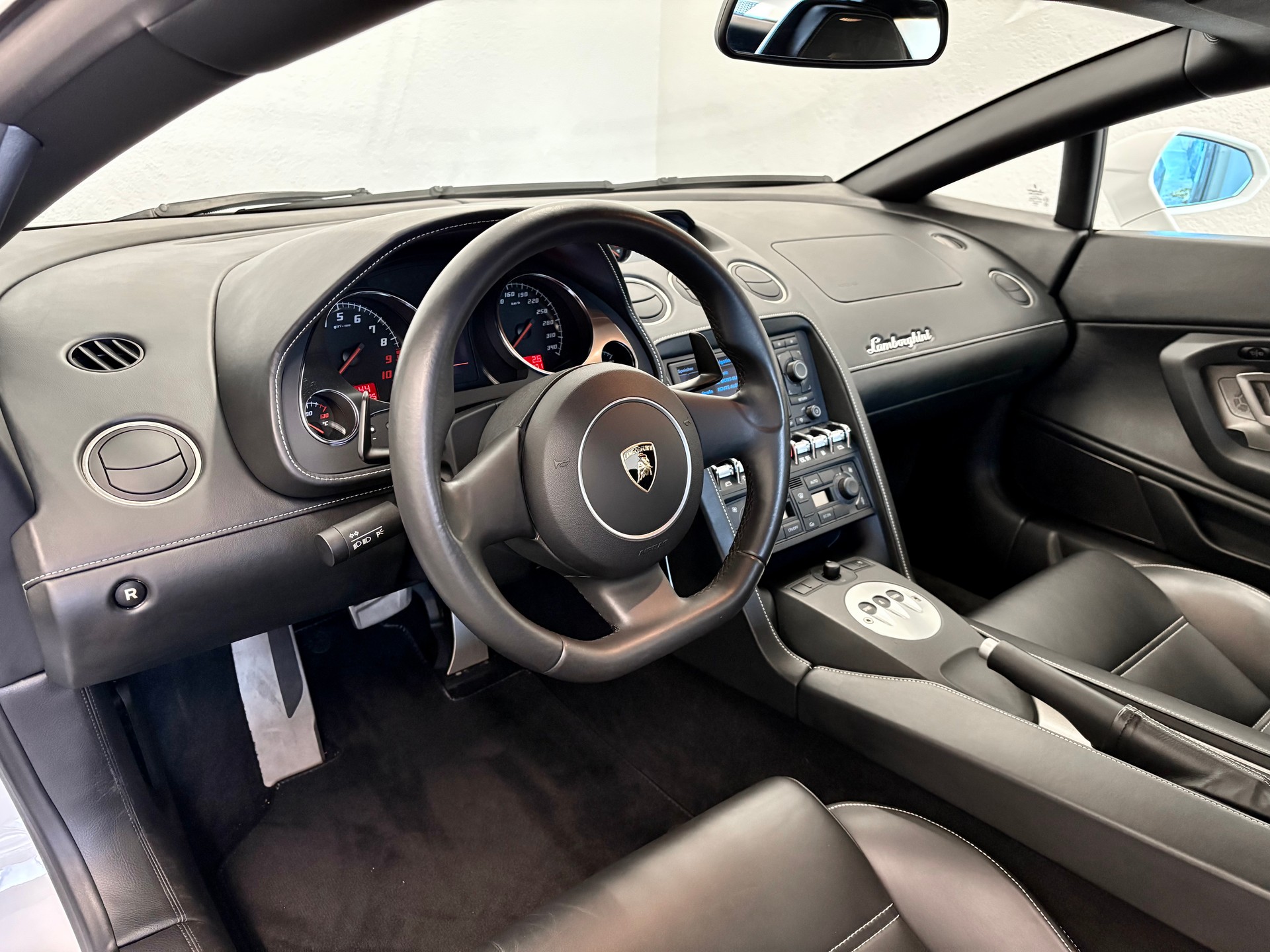 LAMBORGHINI Gallardo LP560-4 Coupé E-Gear-image-14