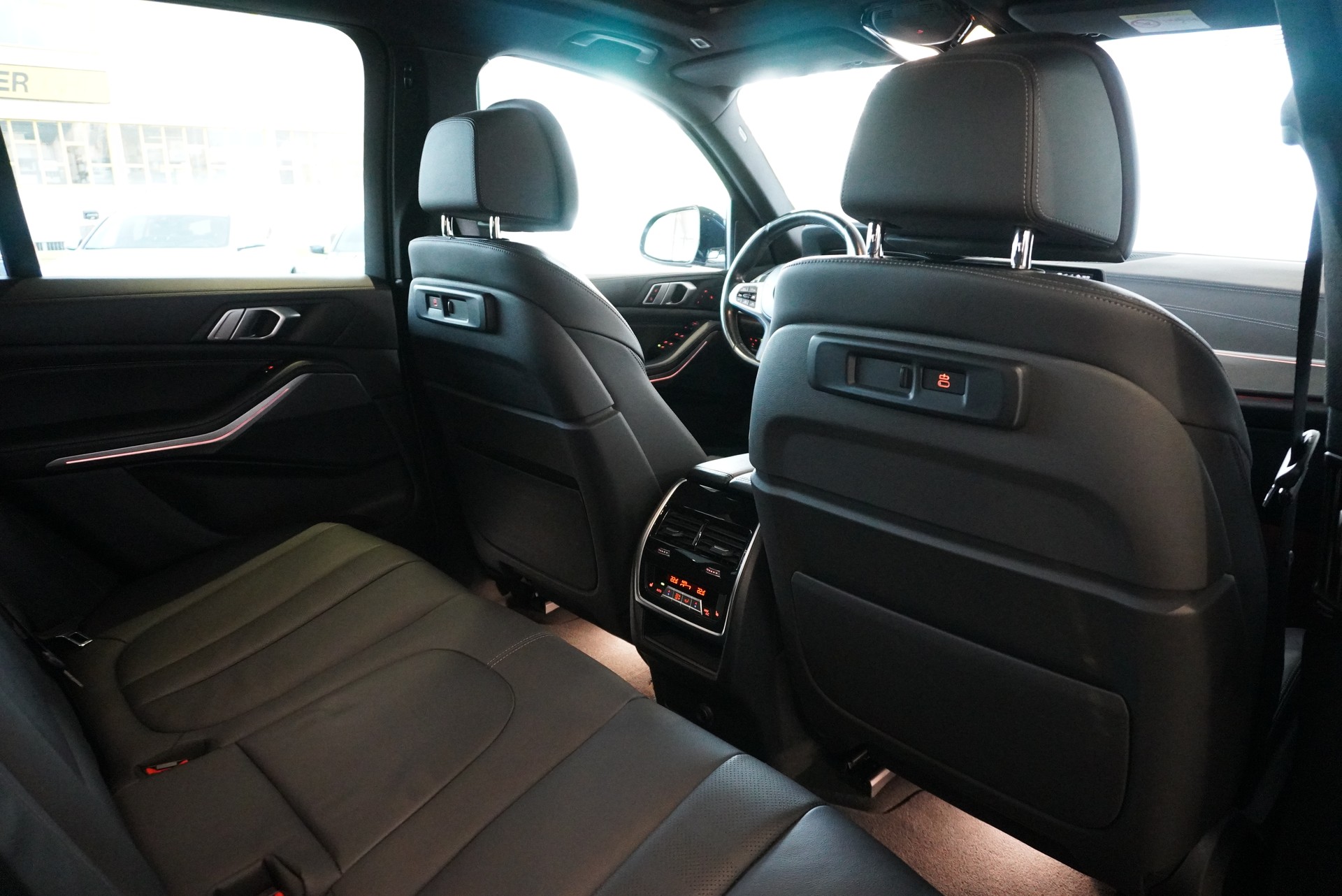 BMW X5 xDrive 48V 40d M Sport Steptronic-image-16