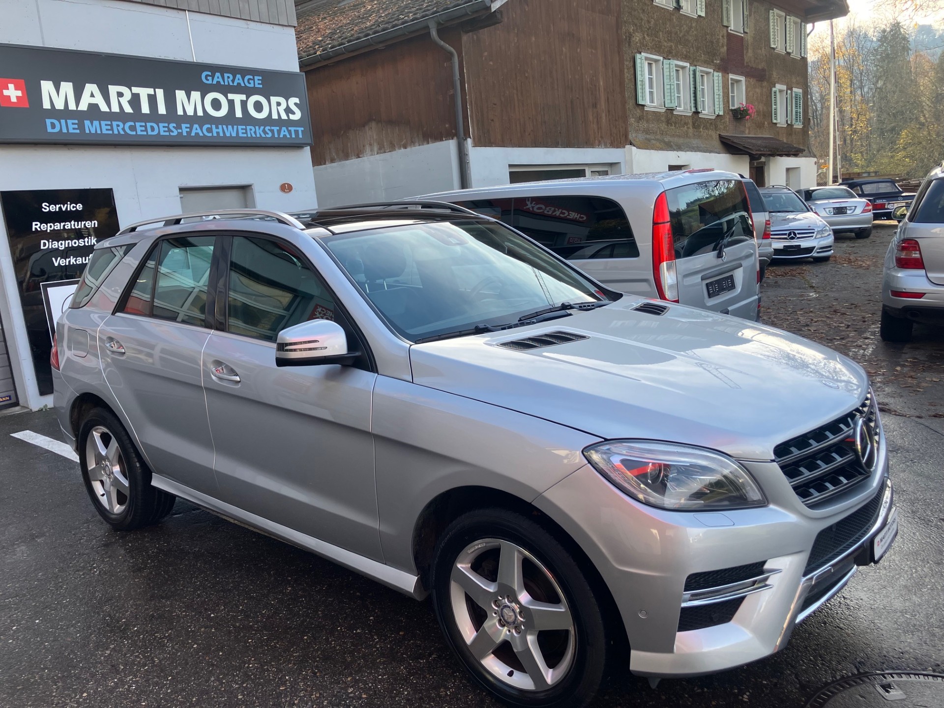 MERCEDES-BENZ ML 350 BlueTEC 4Matic AMG-Line-image-8
