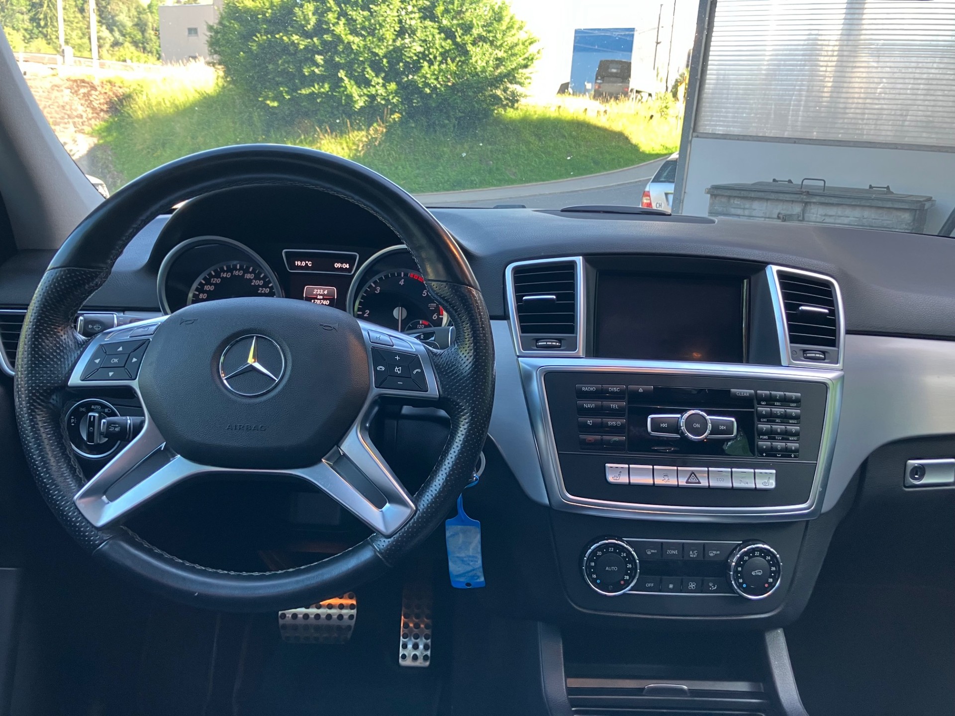 MERCEDES-BENZ ML 350 BlueTEC 4Matic AMG-Line-image-7