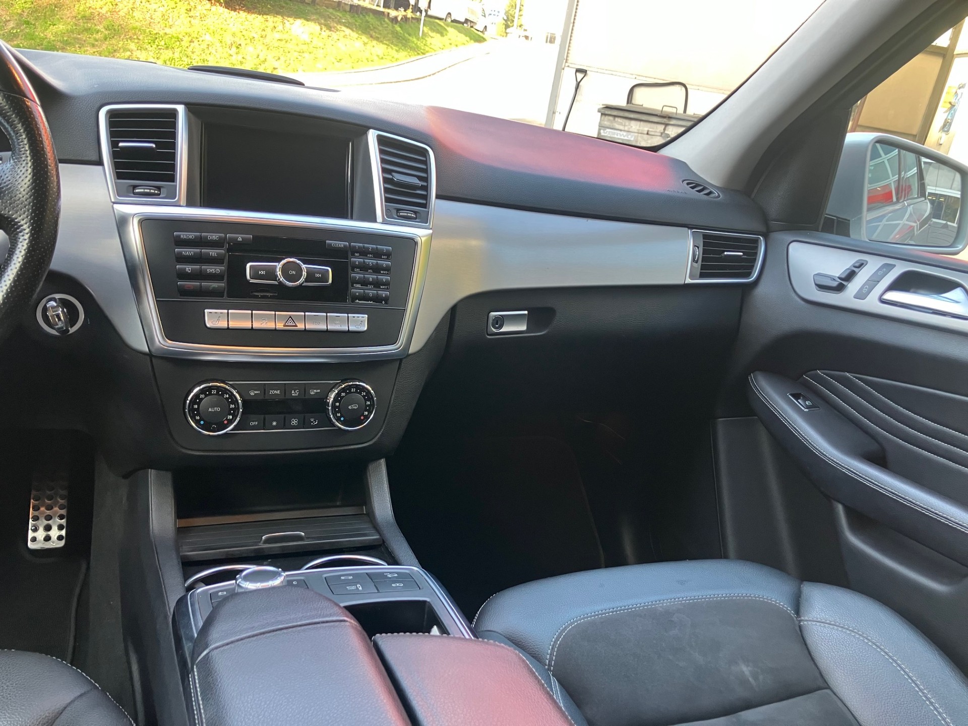 MERCEDES-BENZ ML 350 BlueTEC 4Matic AMG-Line-image-13