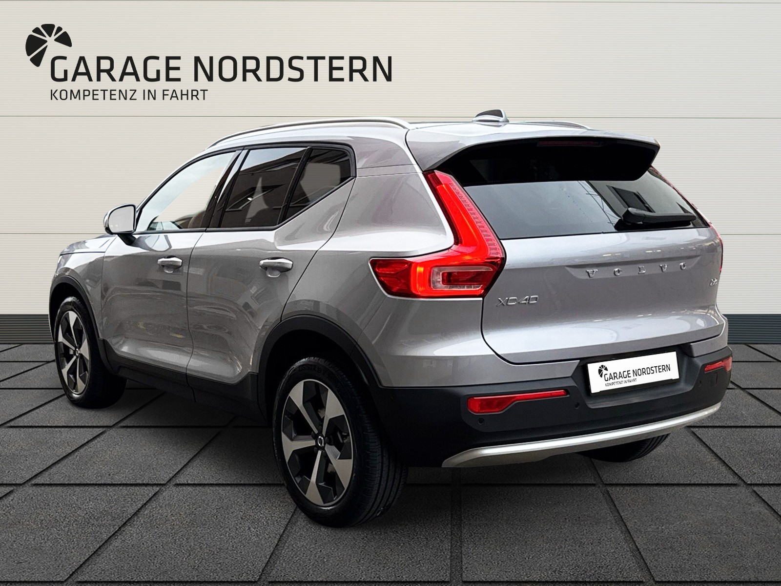 VOLVO XC40 2.0 B3 MH XCITE-image-2
