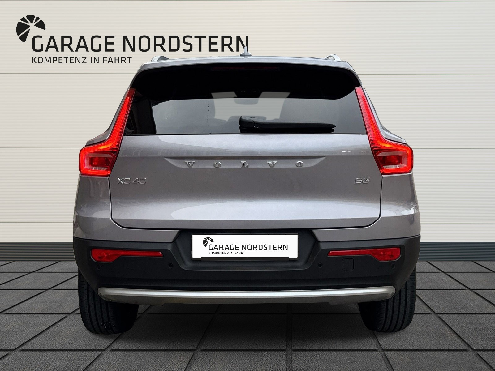 VOLVO XC40 2.0 B3 MH XCITE-image-3