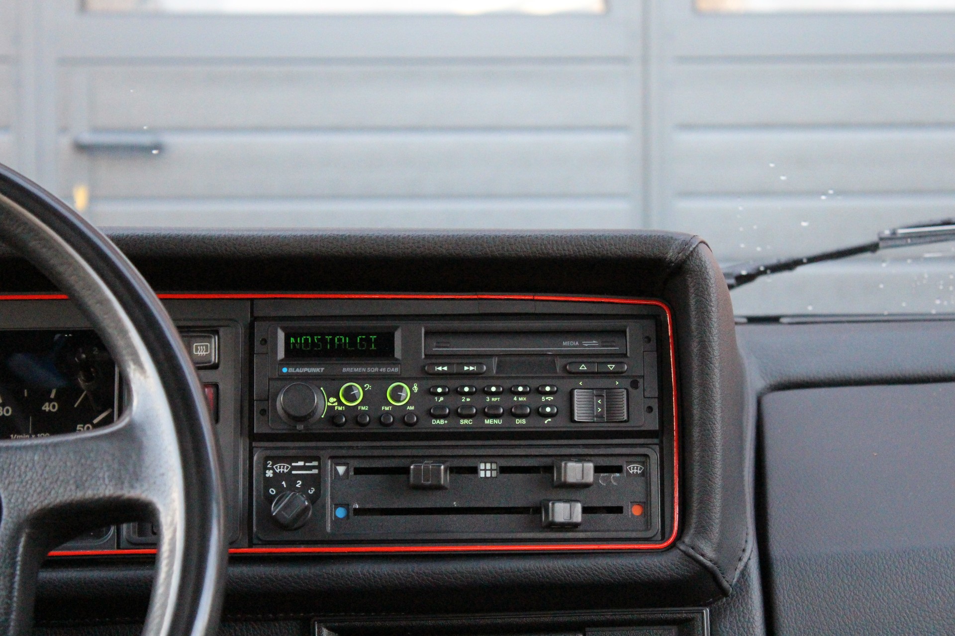 VW Golf 1800 GTI-image-11