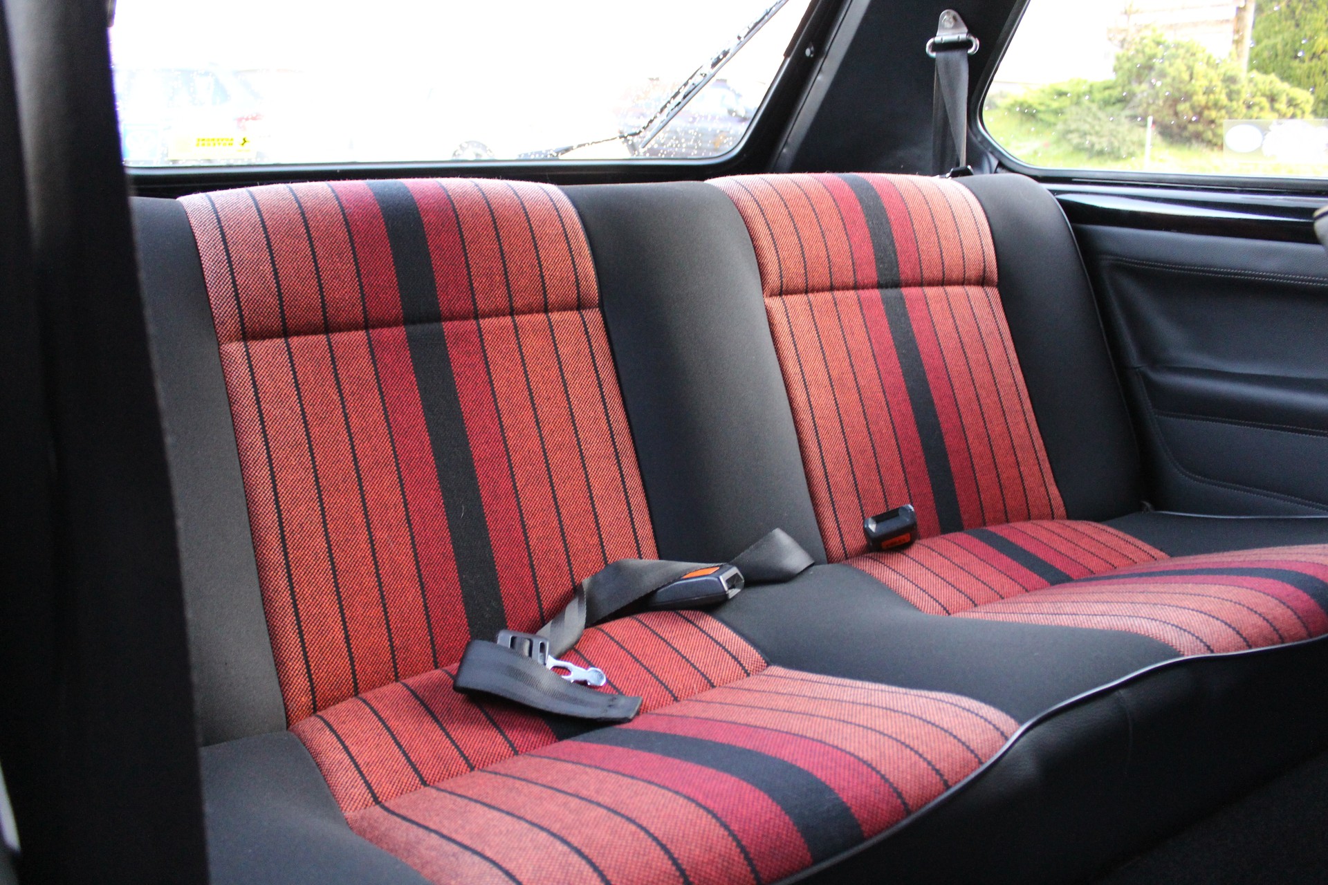 VW Golf 1800 GTI-image-15