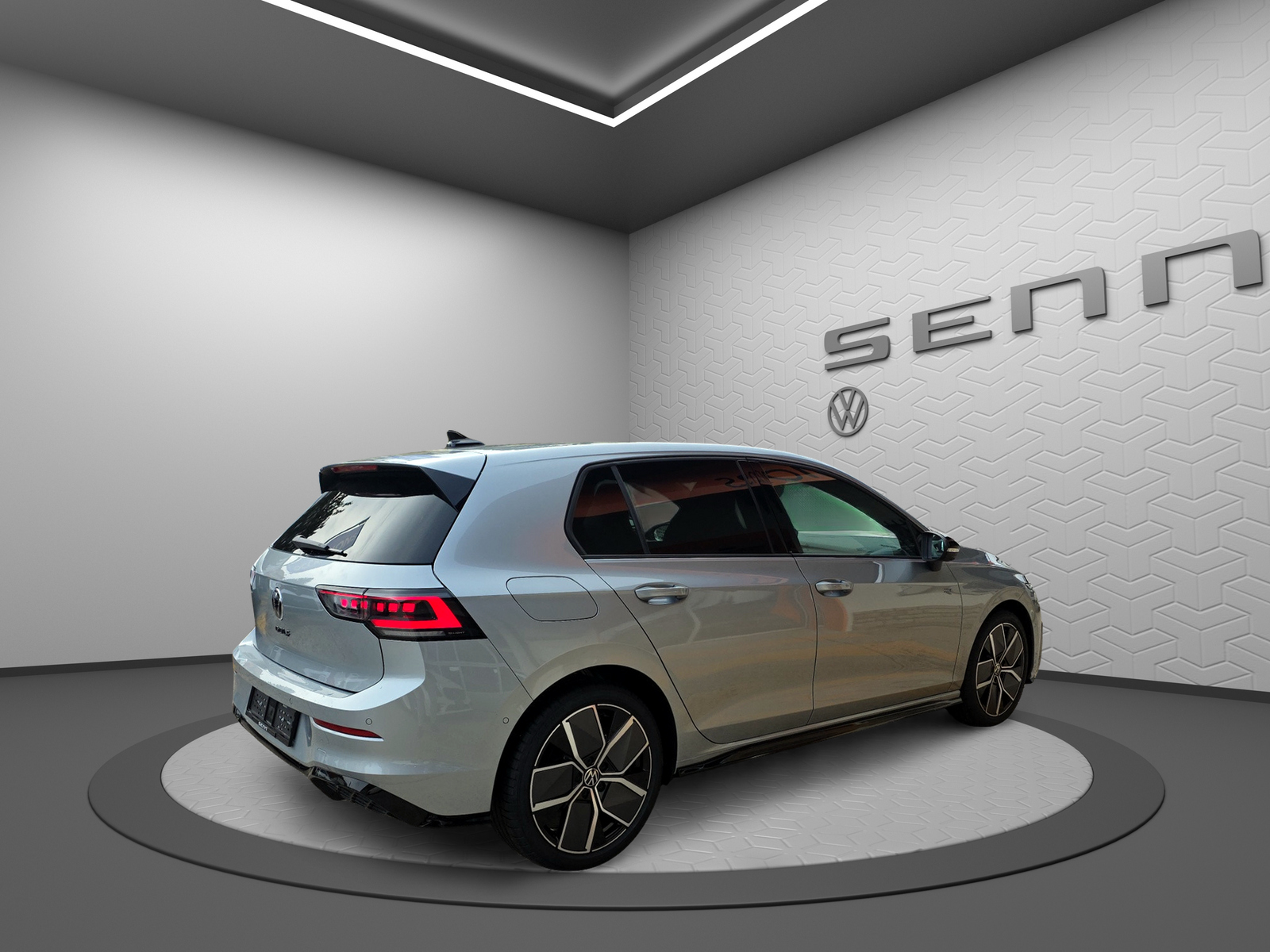 VW Golf 1.5 e TSI mHEV R-Line DSG-image-2