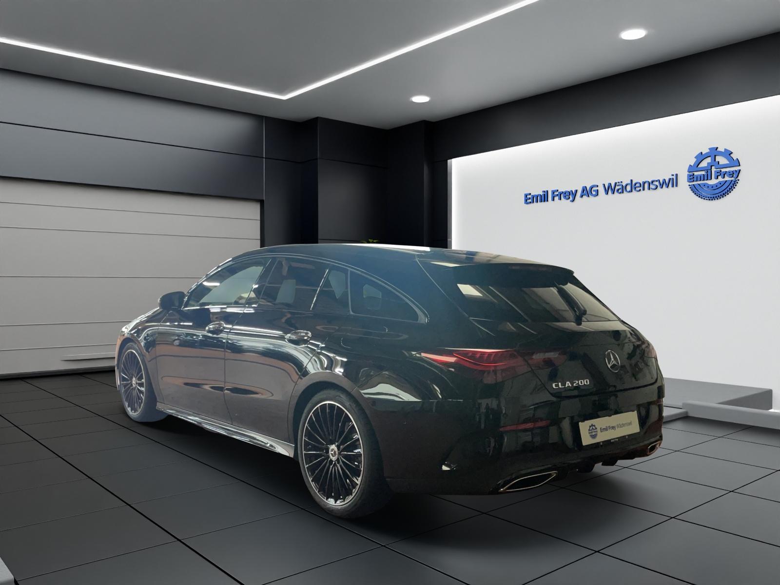 MERCEDES-BENZ CLA 200 Shooting Brake AMG Line-image-3