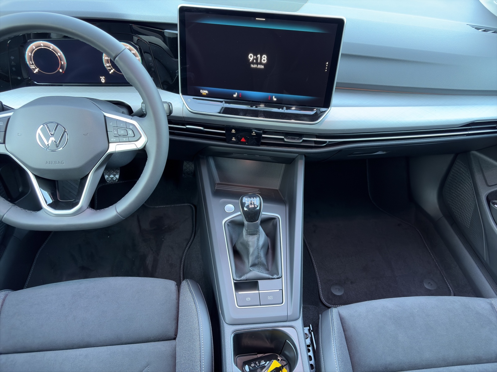 VW Golf 1.5 TSI Basis-image-11