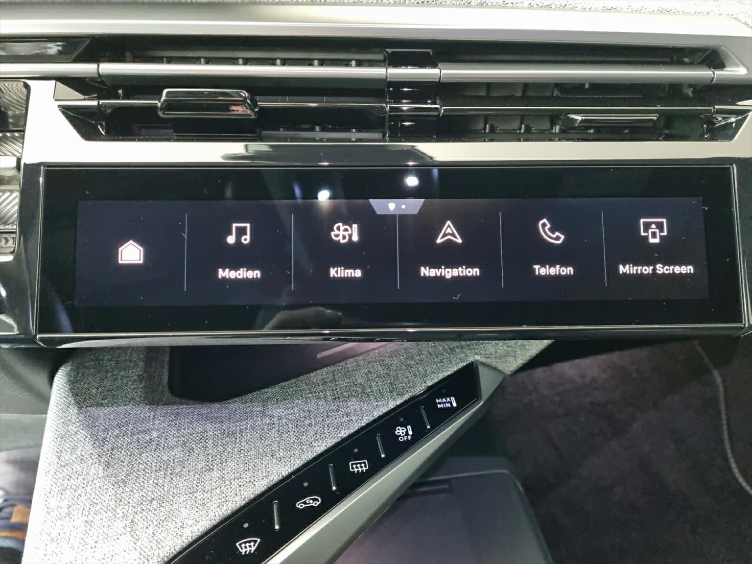 PEUGEOT 3008 73kWh GT-image-11