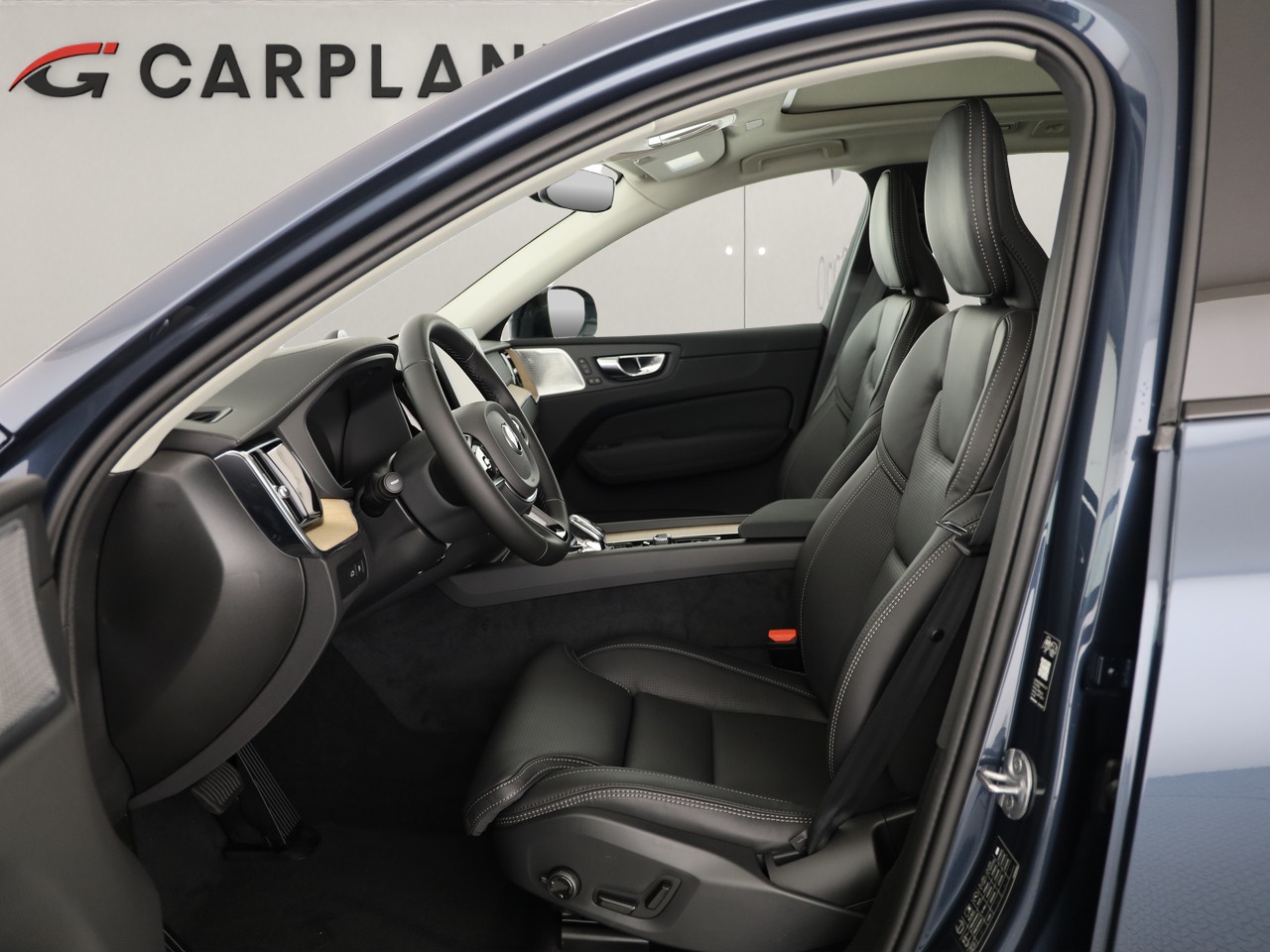 VOLVO XC60 2.0 T8 TE Ultra Dark eAWD-image-3