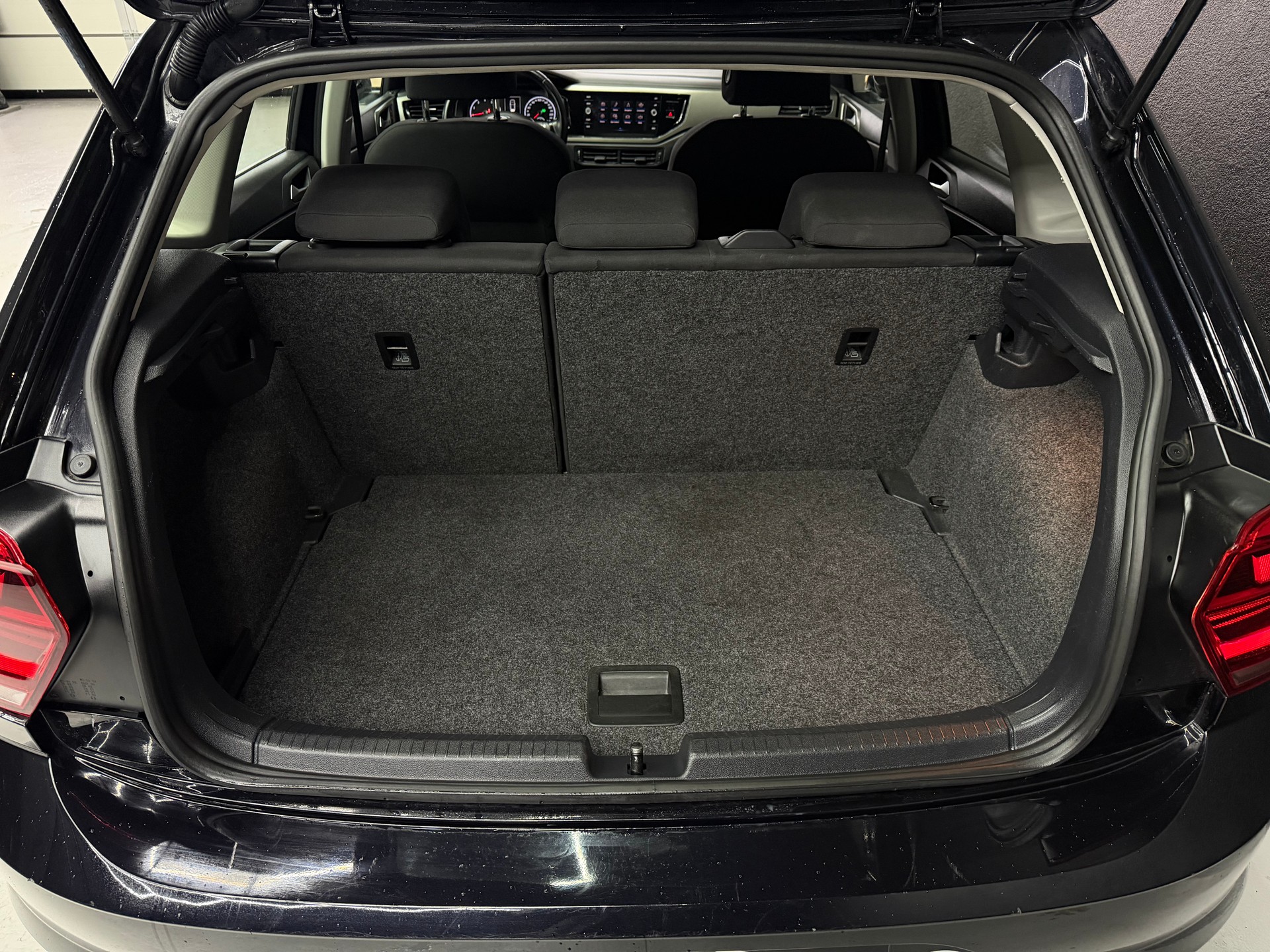 VW Polo 1.0 TSI BMT Comfortline DSG Automat • Deepblack-image-13