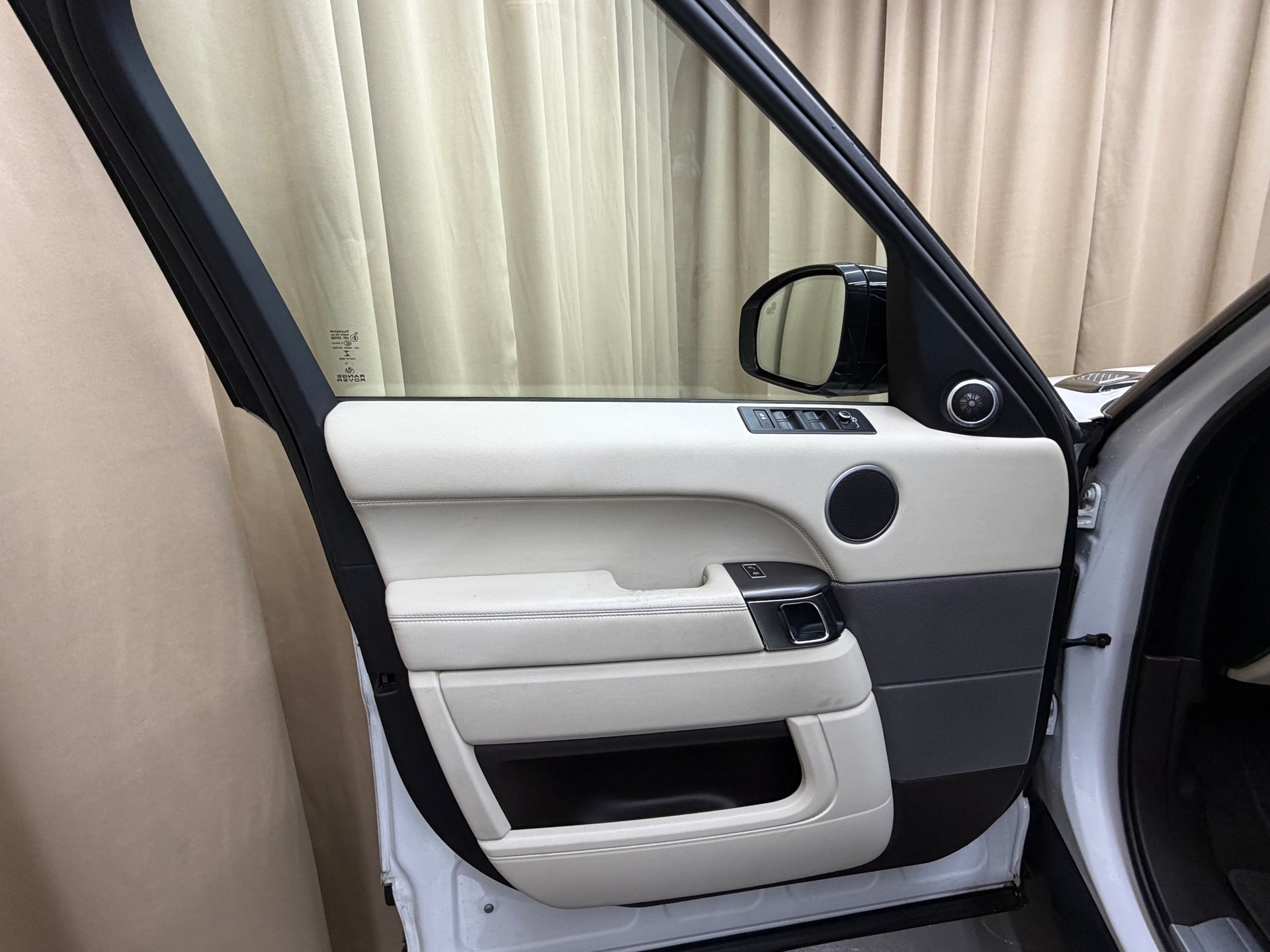 LAND ROVER Range Rover Sport 3.0 SDV6 HSE Dynamic Automatic-image-8