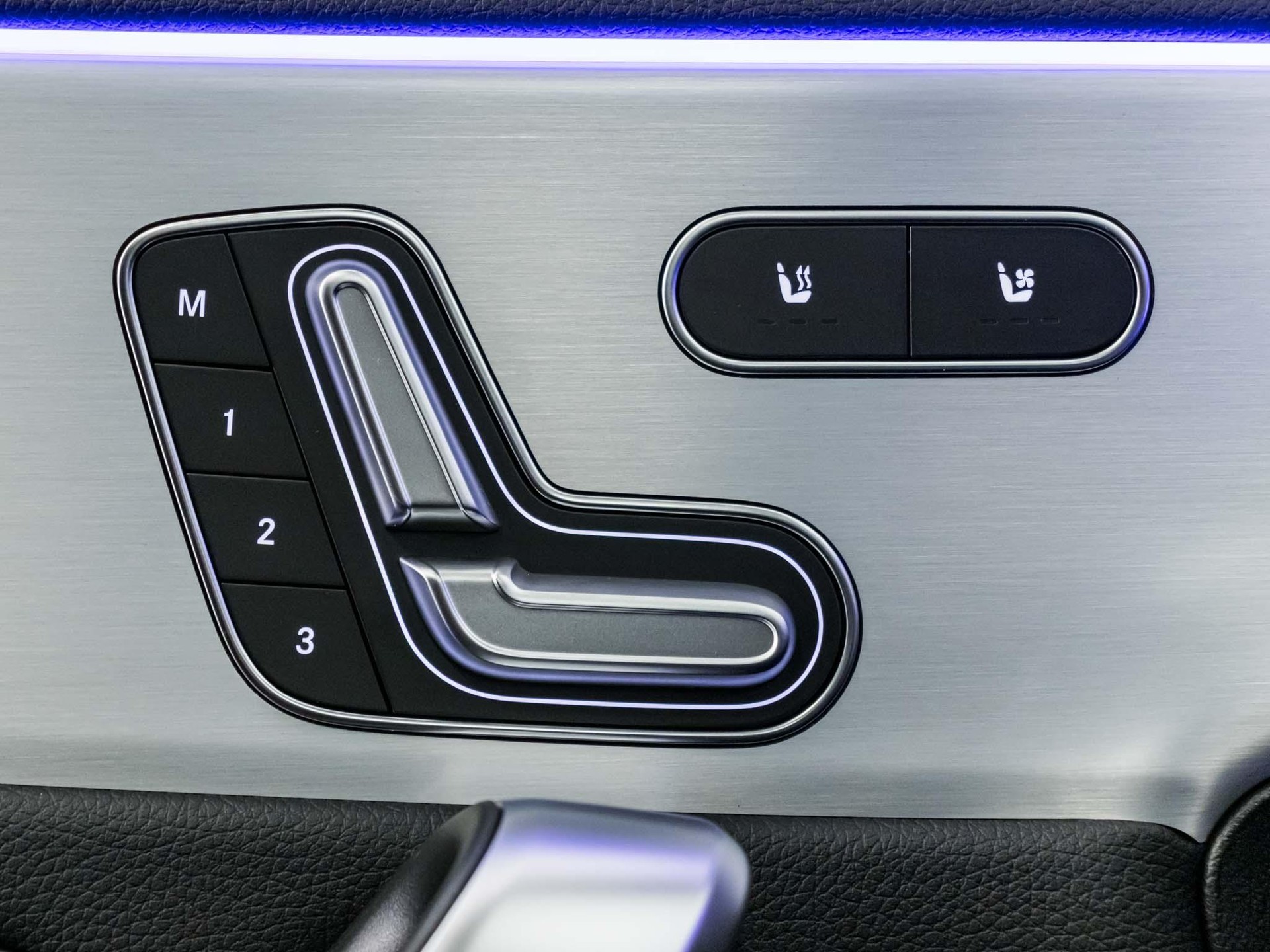 MERCEDES-BENZ A 45 S AMG 4MATIC+-image-12