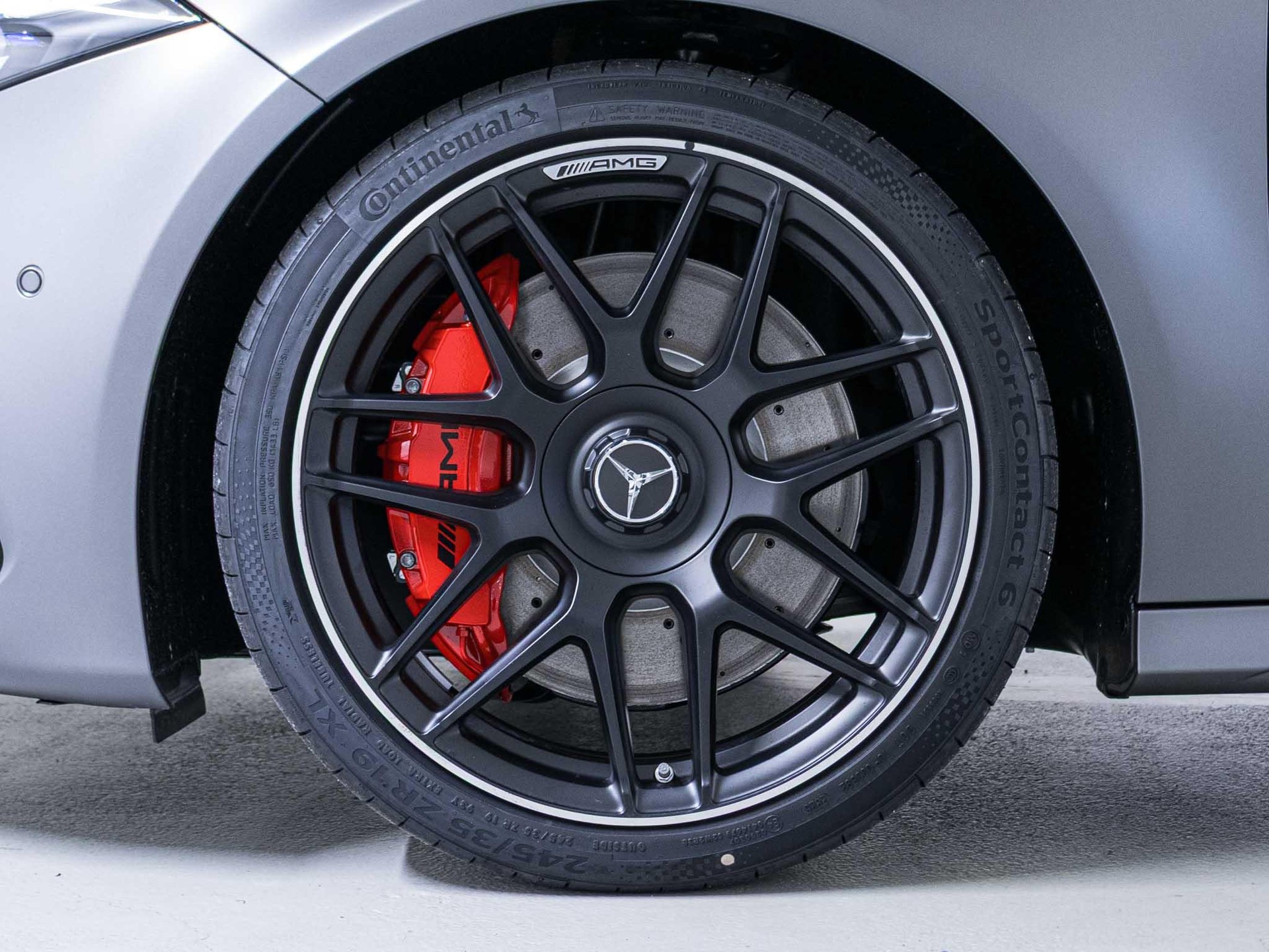 MERCEDES-BENZ A 45 S AMG 4MATIC+-image-14