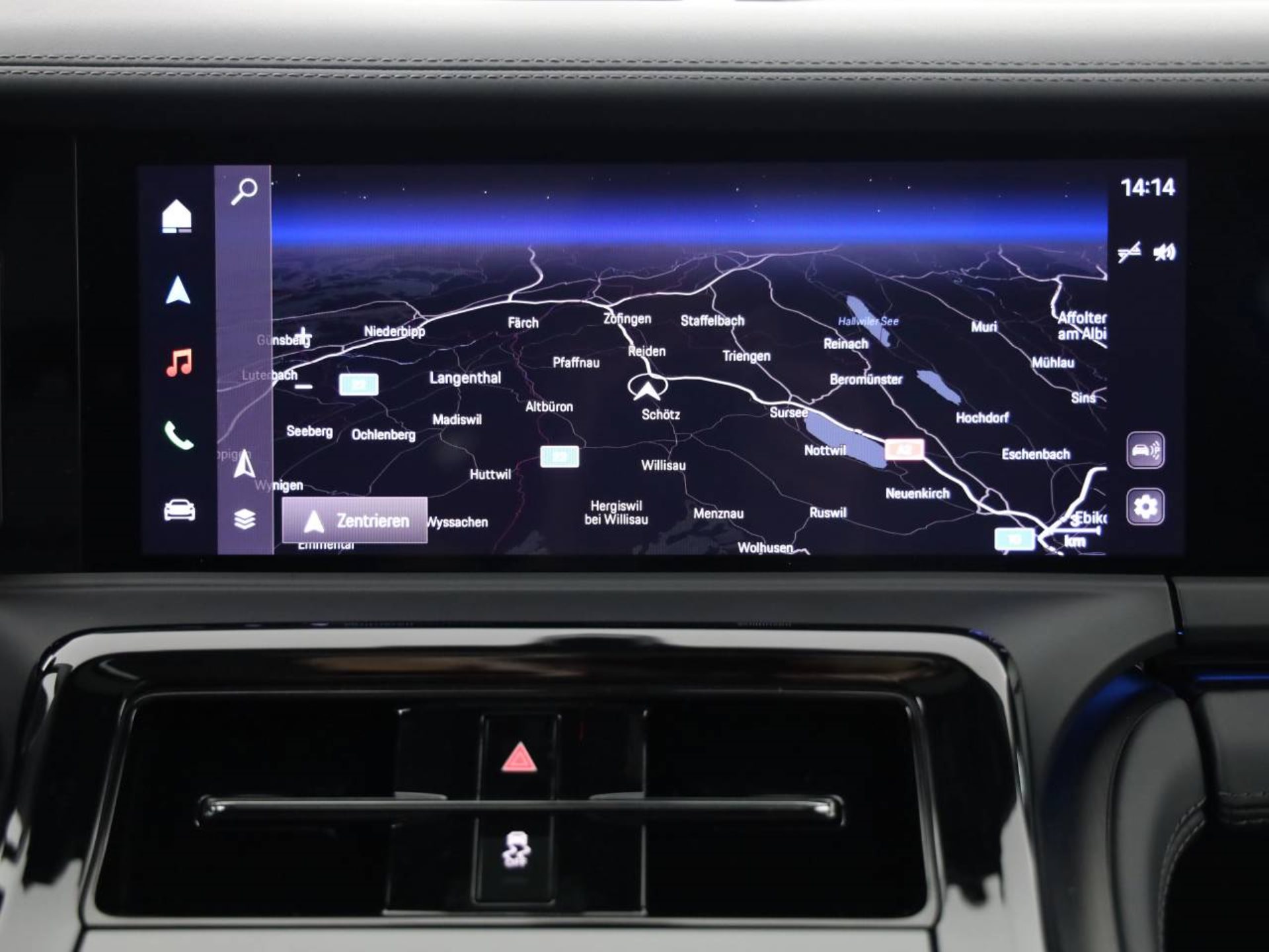 PORSCHE Panamera 4 E-Hybrid-image-13