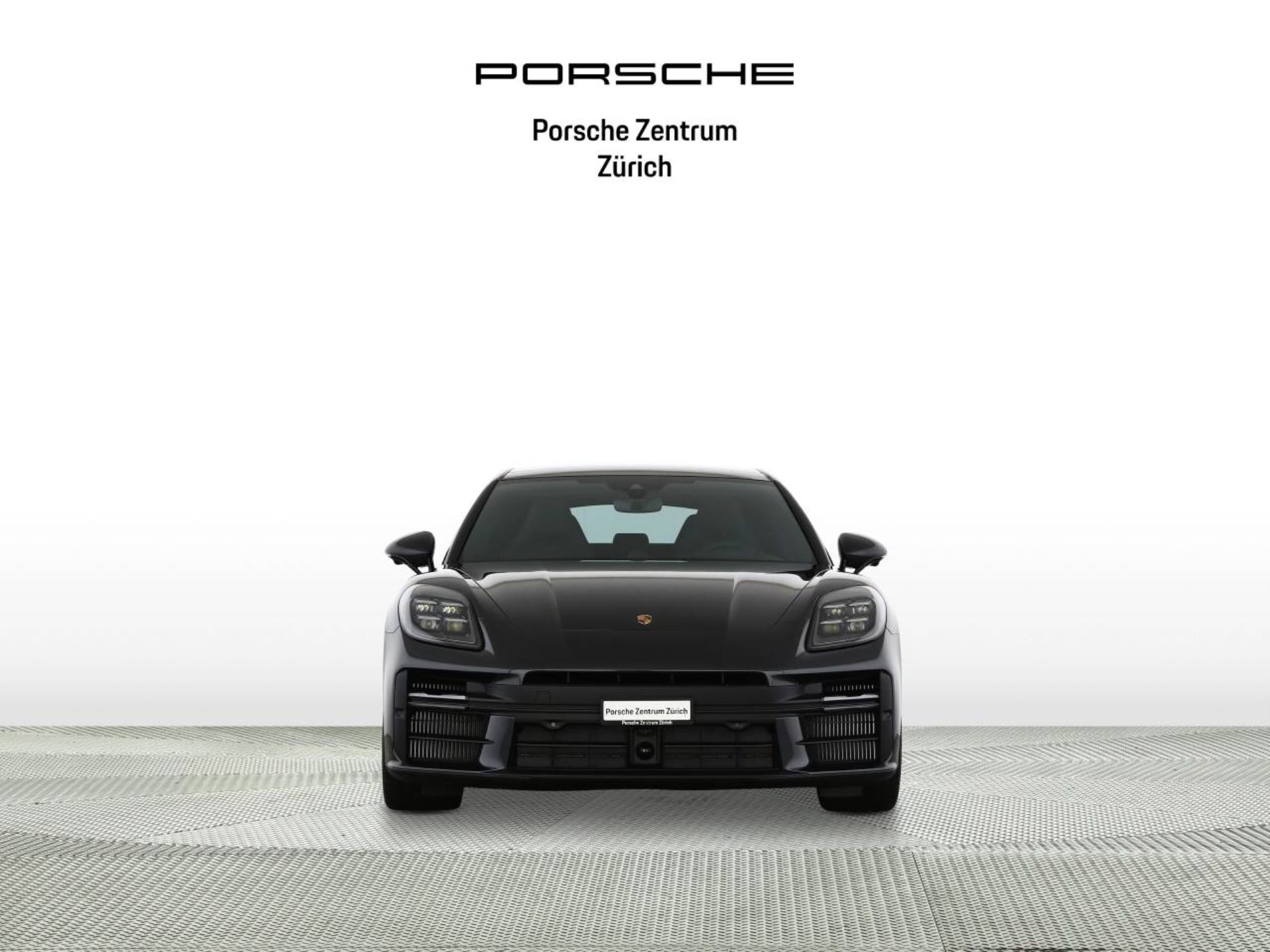 PORSCHE Panamera 4 E-Hybrid-image-6