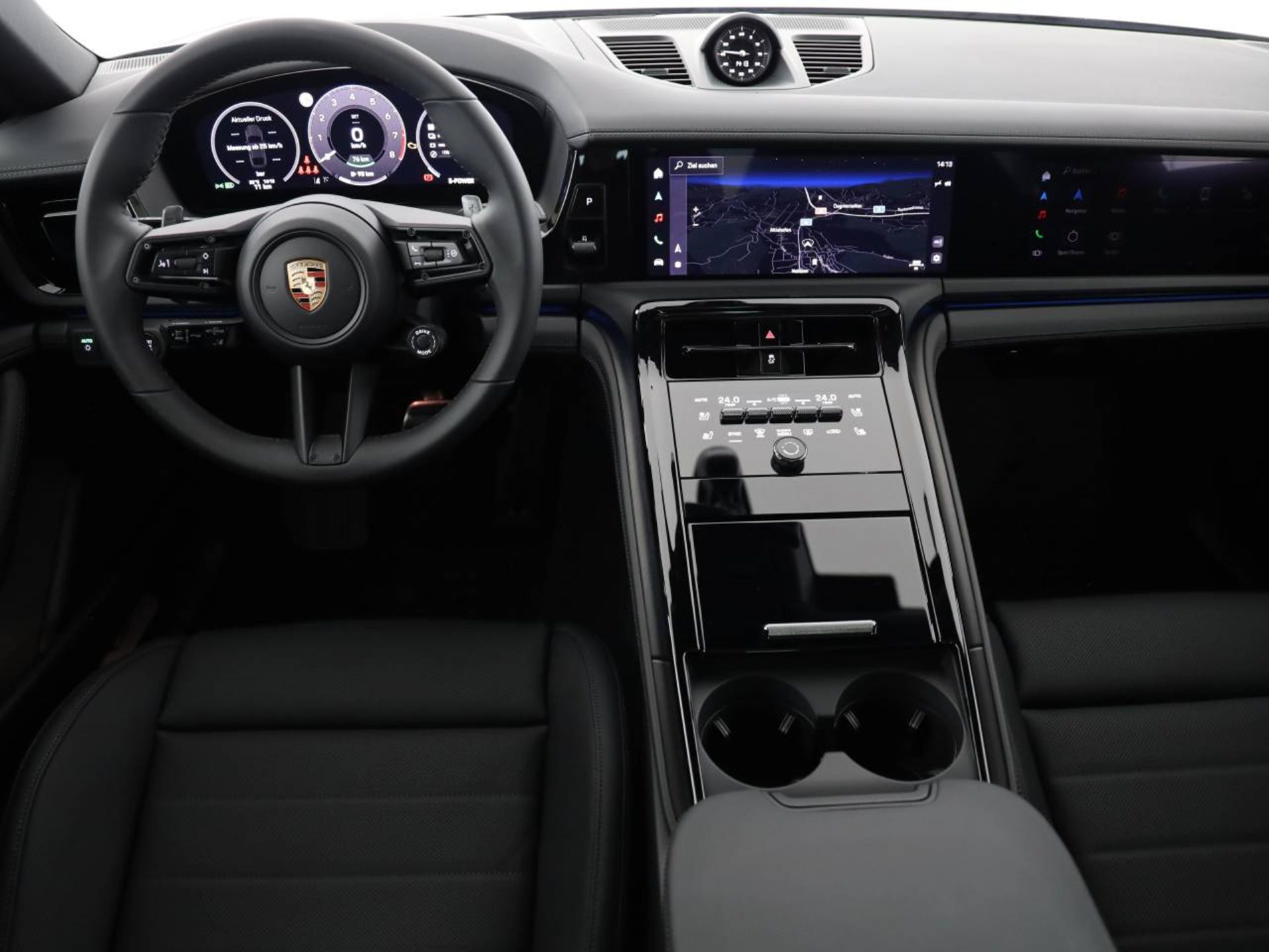 PORSCHE Panamera 4 E-Hybrid-image-4