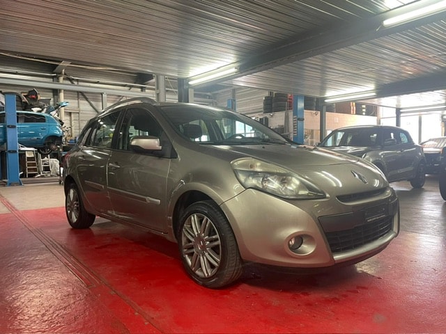 RENAULT Clio Grandtour 1.6 16V Exception-image-10