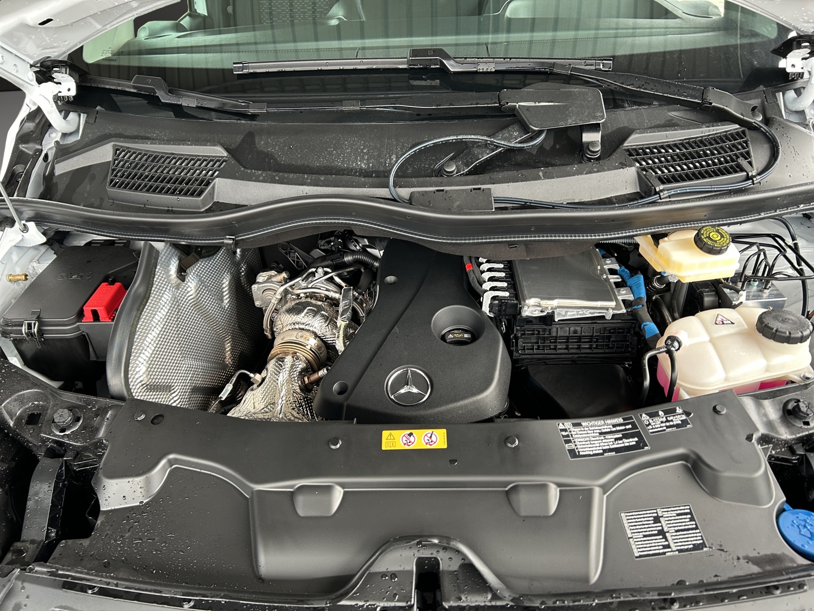 MERCEDES-BENZ Vito 114 KA PRO 3200mm L 9G-Tronic 4M WORKER-image-12