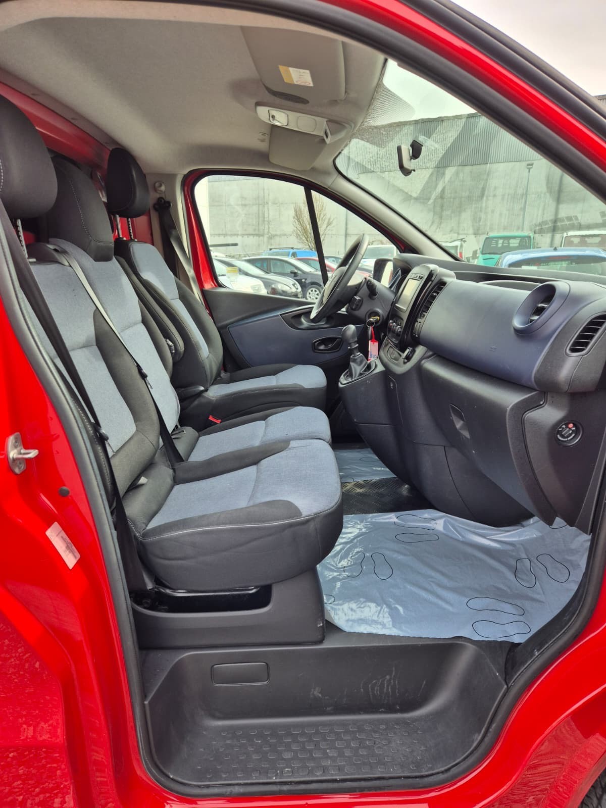OPEL Vivaro 1.6 CDTI 2.7t L1H1-image-9