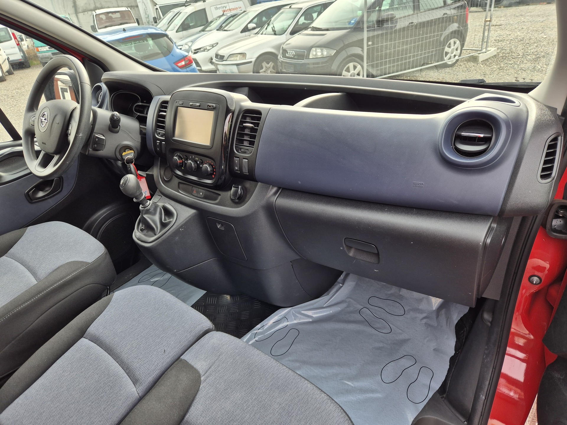 OPEL Vivaro 1.6 CDTI 2.7t L1H1-image-12