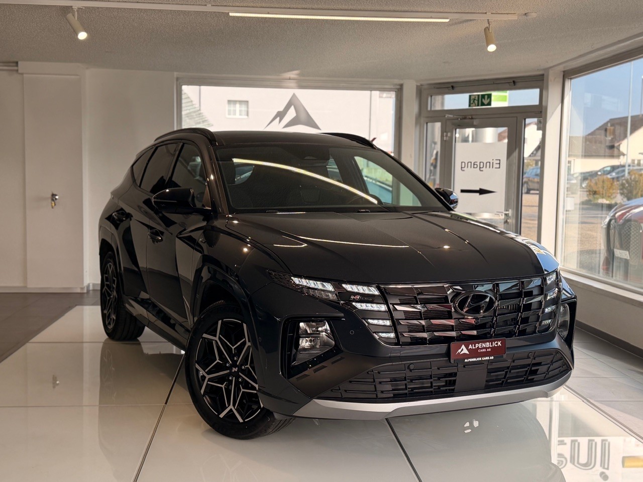HYUNDAI Tucson 1.6 TGDI HEV N Line 4WD - Schweizer Fahrzeug-image-0