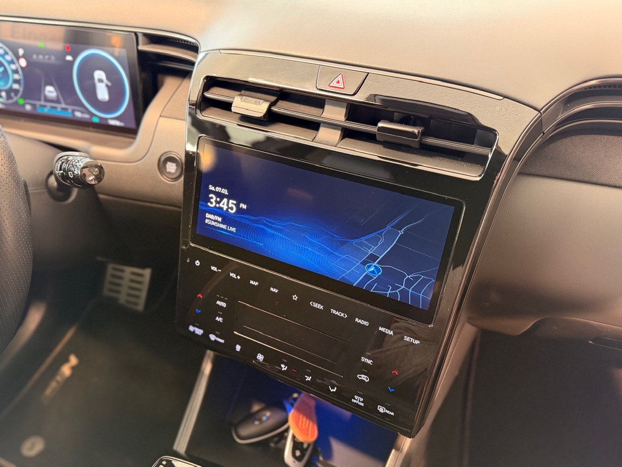 HYUNDAI Tucson 1.6 TGDI HEV N Line 4WD - Schweizer Fahrzeug-image-28