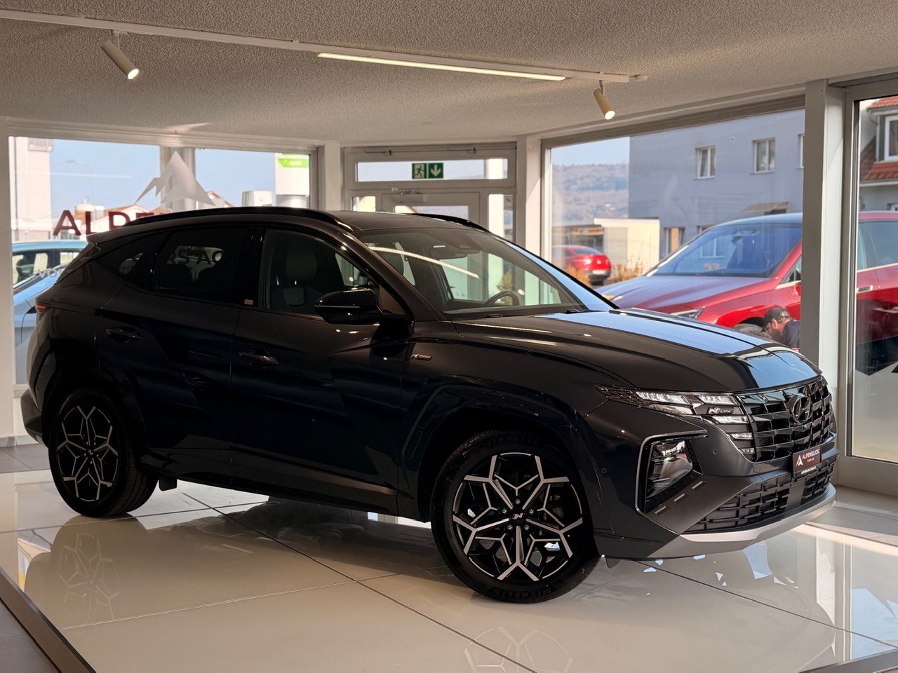 HYUNDAI Tucson 1.6 TGDI HEV N Line 4WD - Schweizer Fahrzeug-image-1