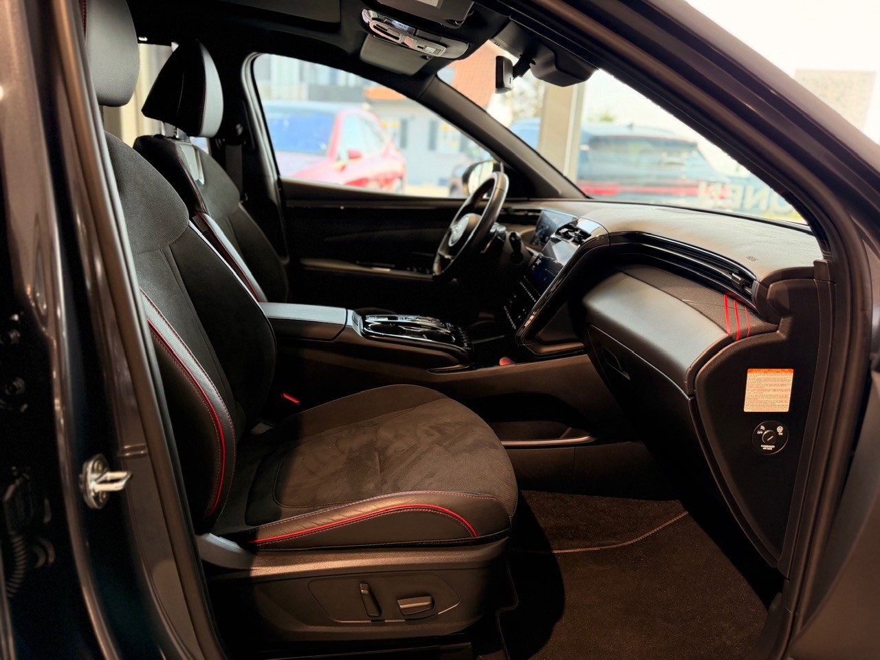 HYUNDAI Tucson 1.6 TGDI HEV N Line 4WD - Schweizer Fahrzeug-image-23