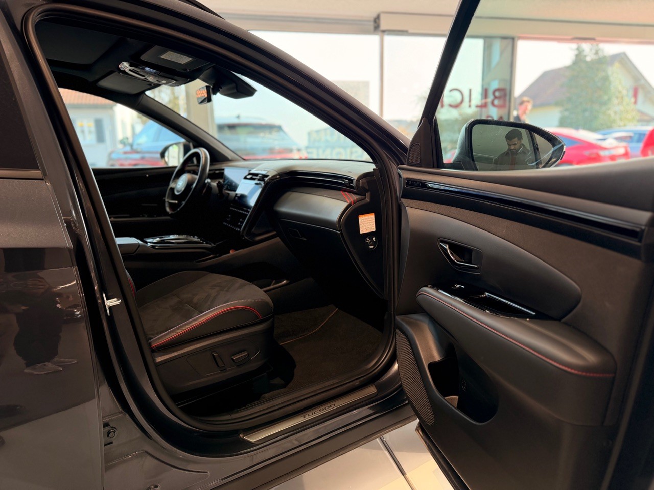 HYUNDAI Tucson 1.6 TGDI HEV N Line 4WD - Schweizer Fahrzeug-image-20