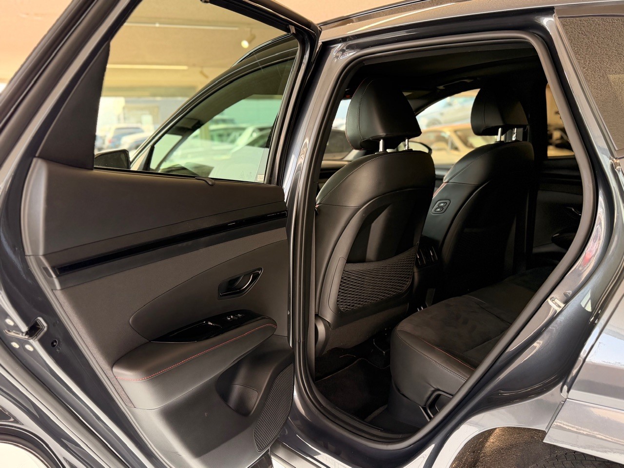 HYUNDAI Tucson 1.6 TGDI HEV N Line 4WD - Schweizer Fahrzeug-image-15