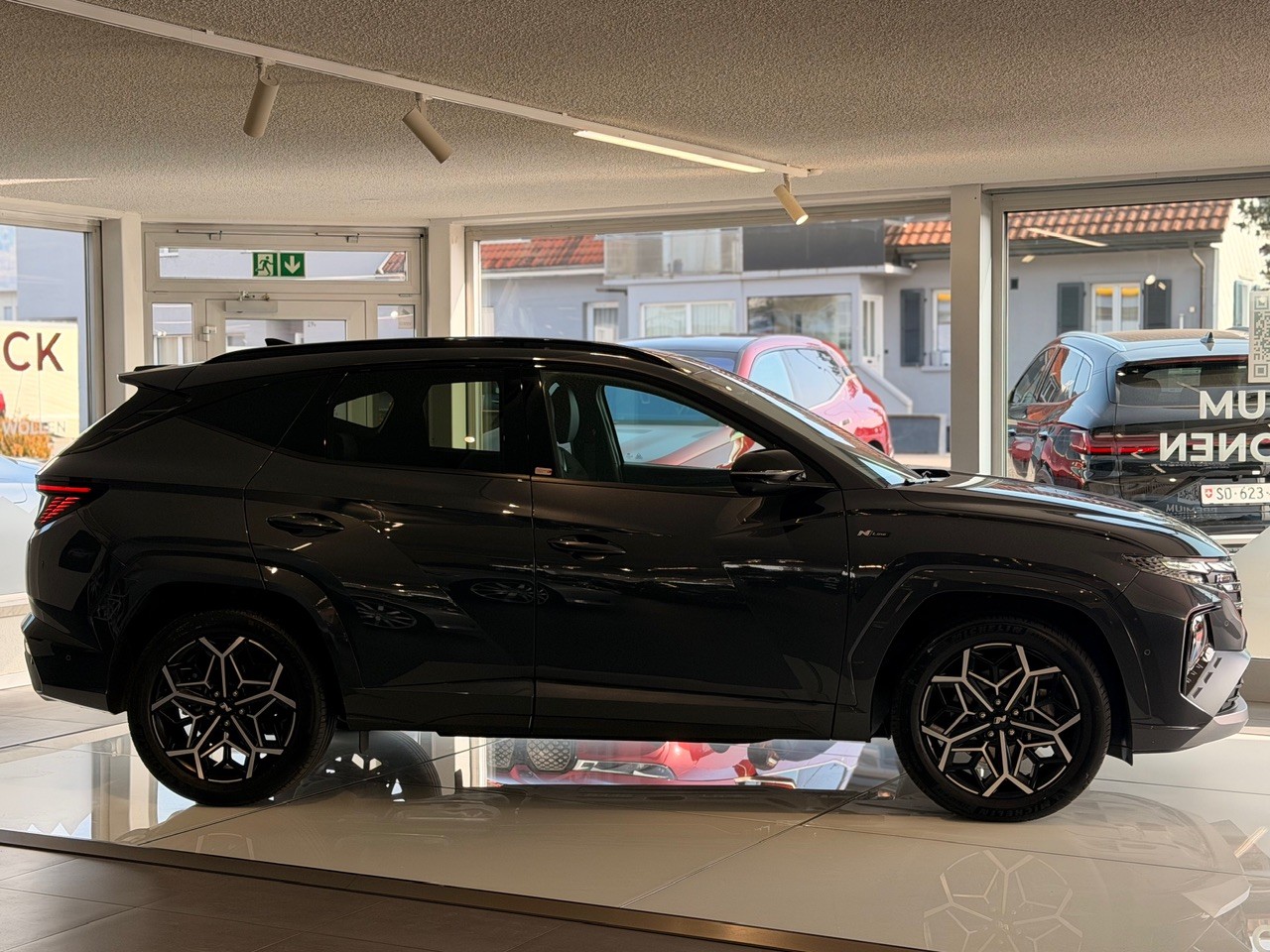 HYUNDAI Tucson 1.6 TGDI HEV N Line 4WD - Schweizer Fahrzeug-image-4