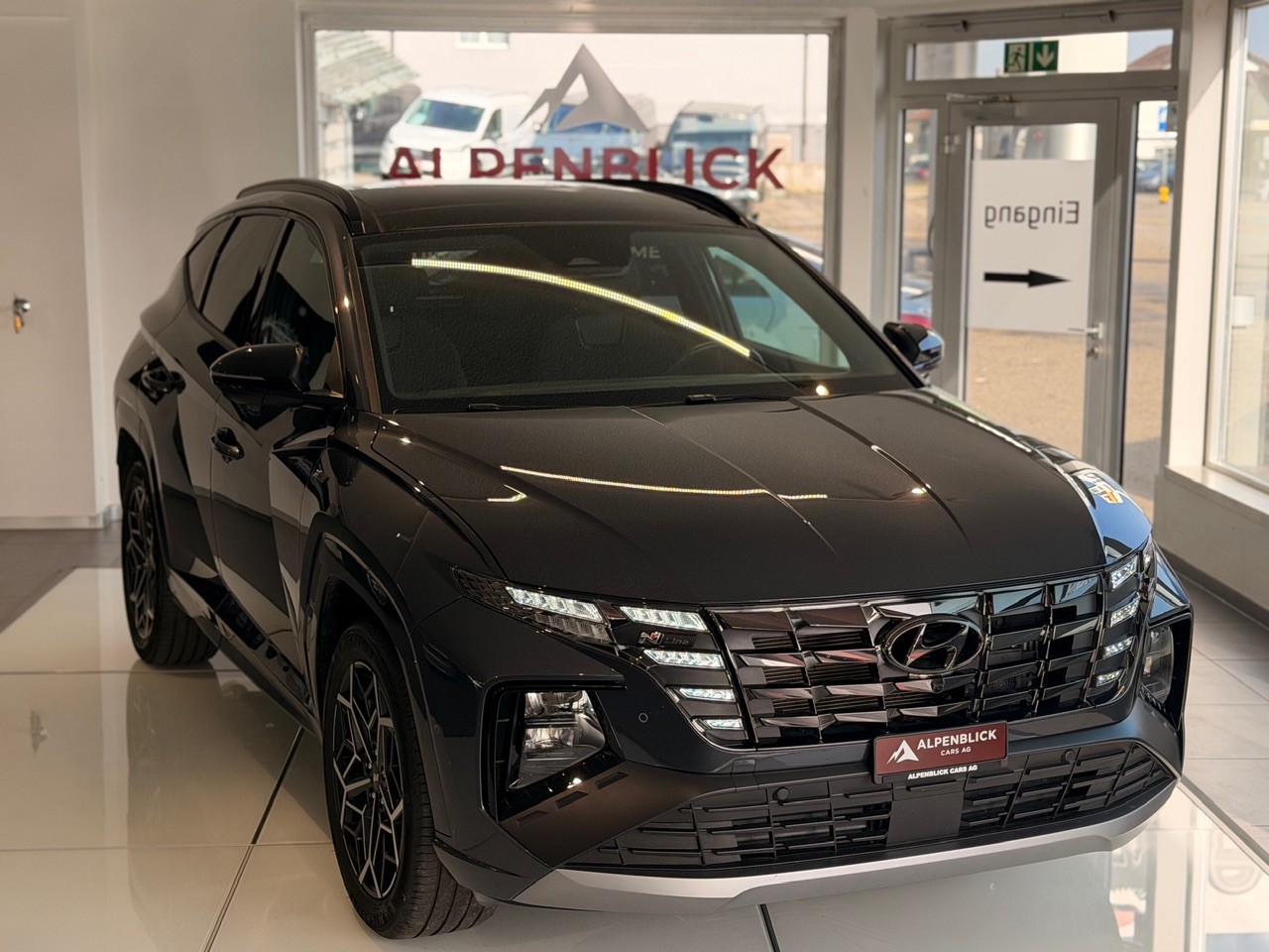 HYUNDAI Tucson 1.6 TGDI HEV N Line 4WD - Schweizer Fahrzeug-image-3