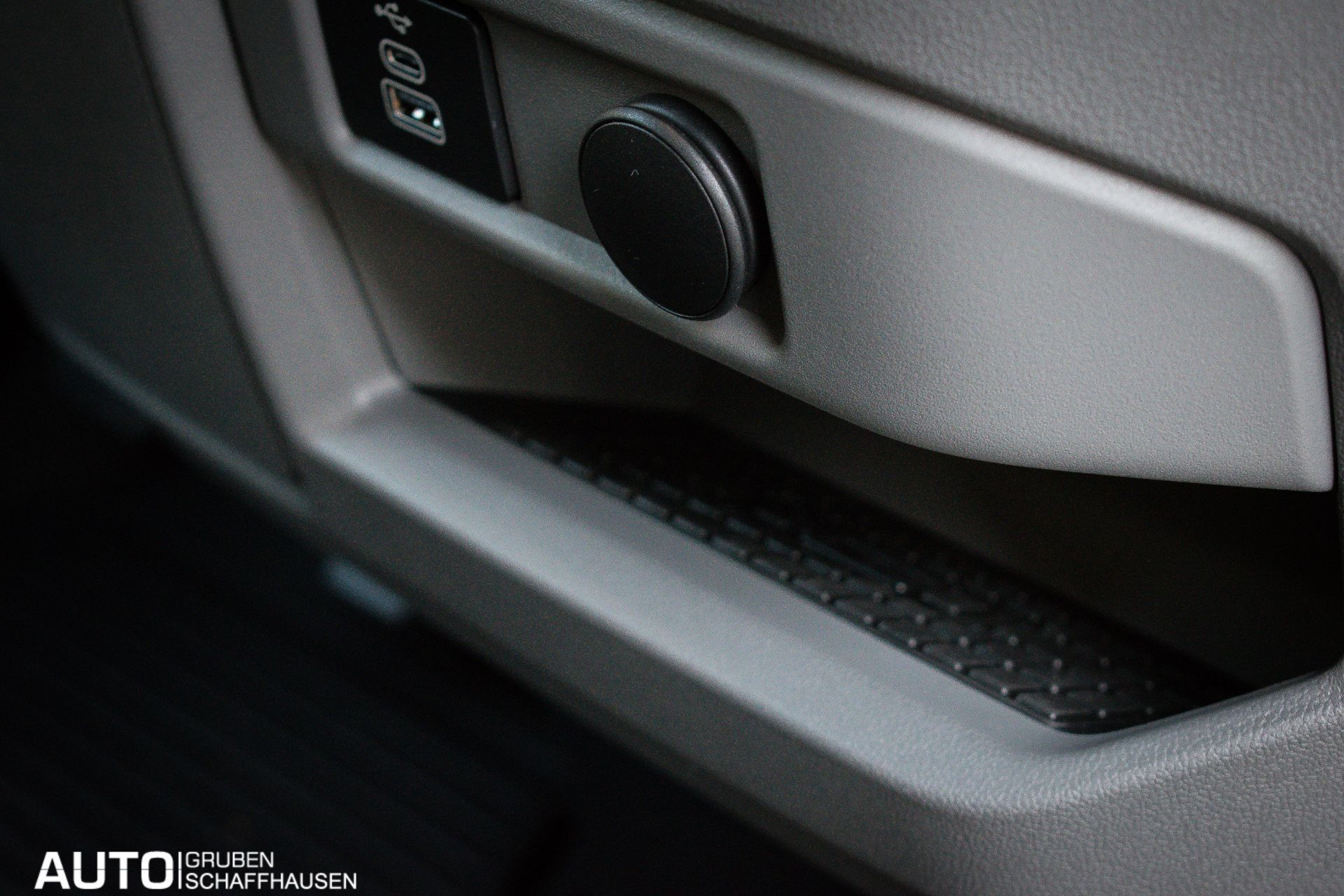 FORD Transit Custom Van 320 L1H1 Limited Automat 4x4-image-20