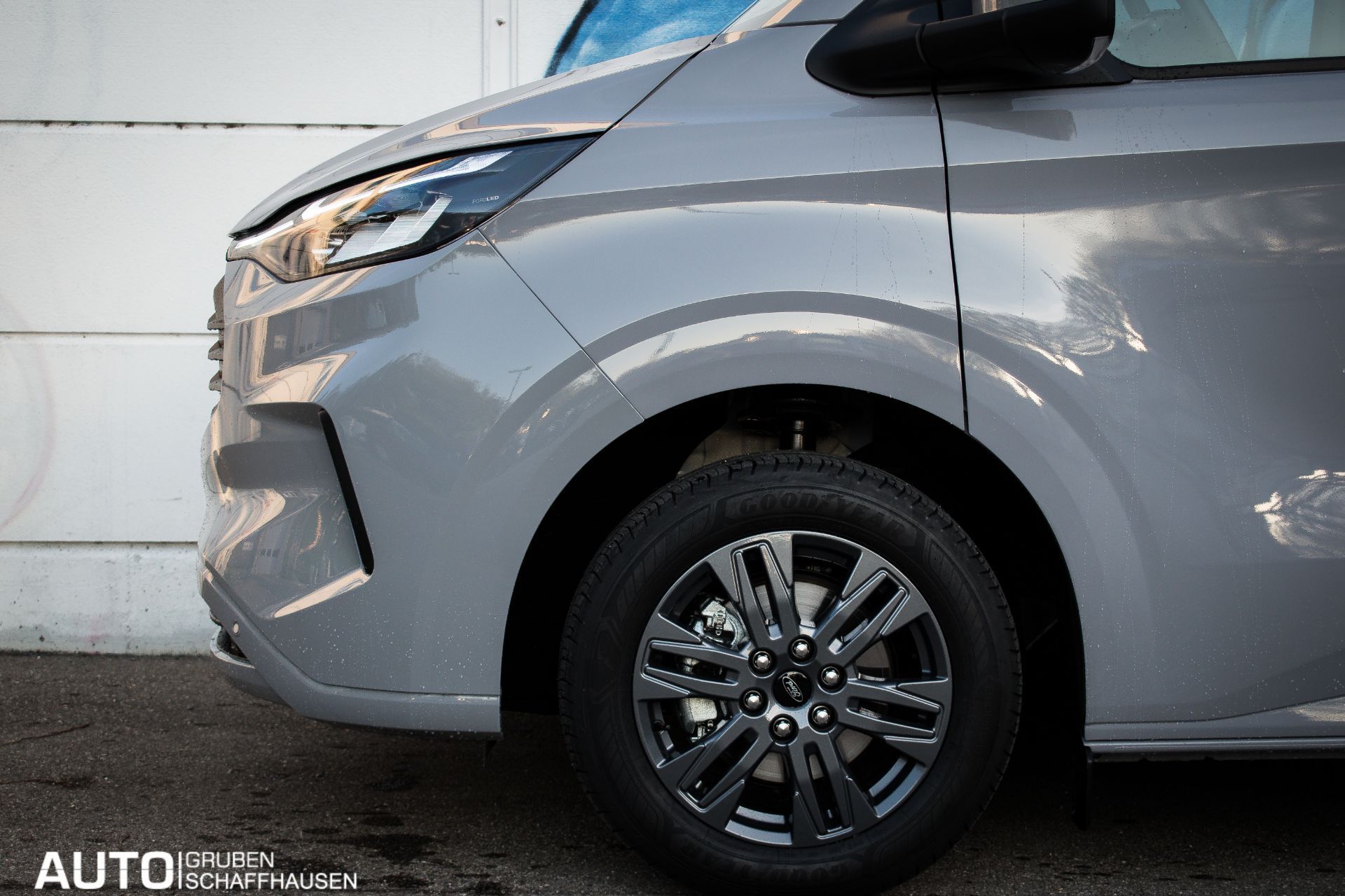 FORD Transit Custom Van 320 L1H1 Limited Automat 4x4-image-7