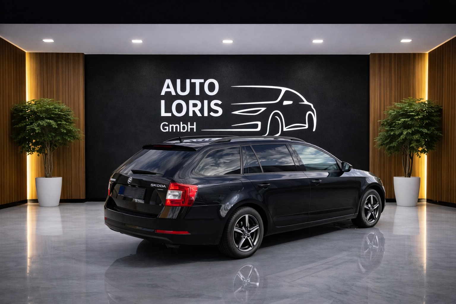 SKODA Octavia Combi 1.6 TDI Clever DSG-image-2