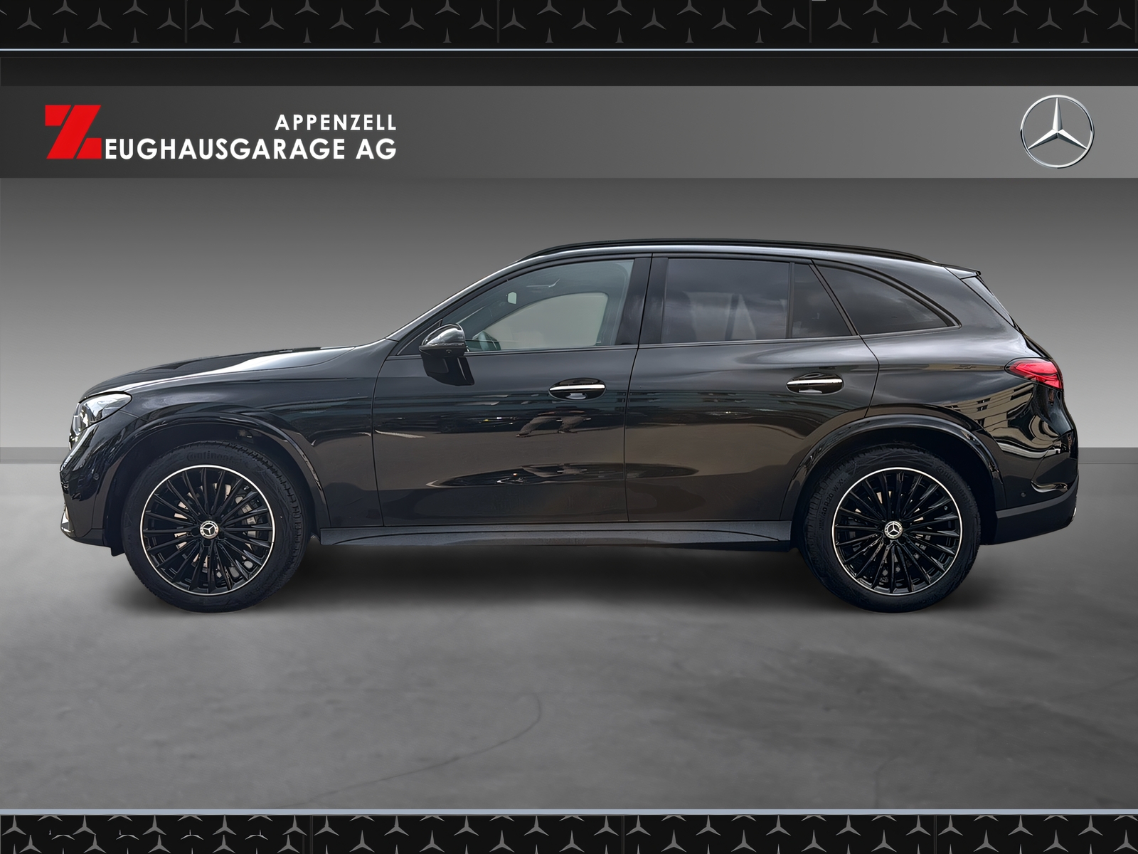 MERCEDES-BENZ GLC 300 4Matic-showroom-element-2
