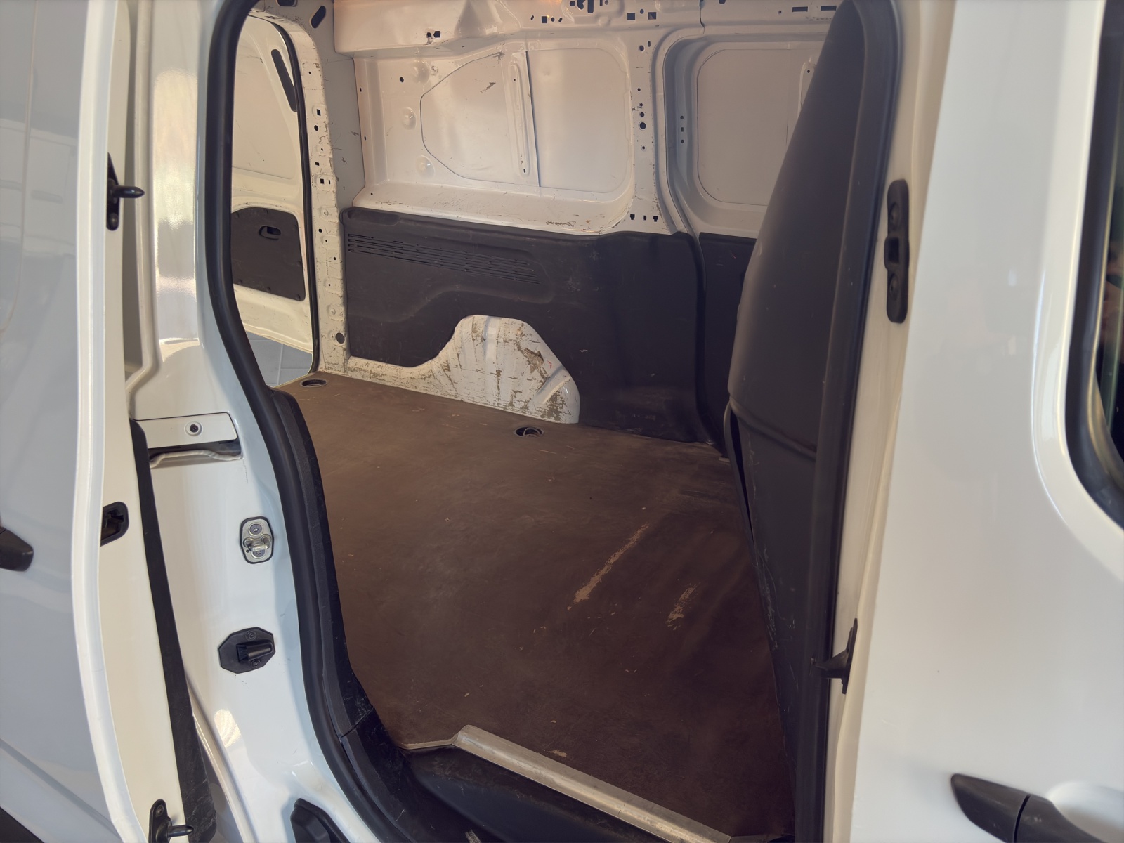 OPEL Combo 1.2 Cargo Essentia start/stop F12 XHL Long-image-14