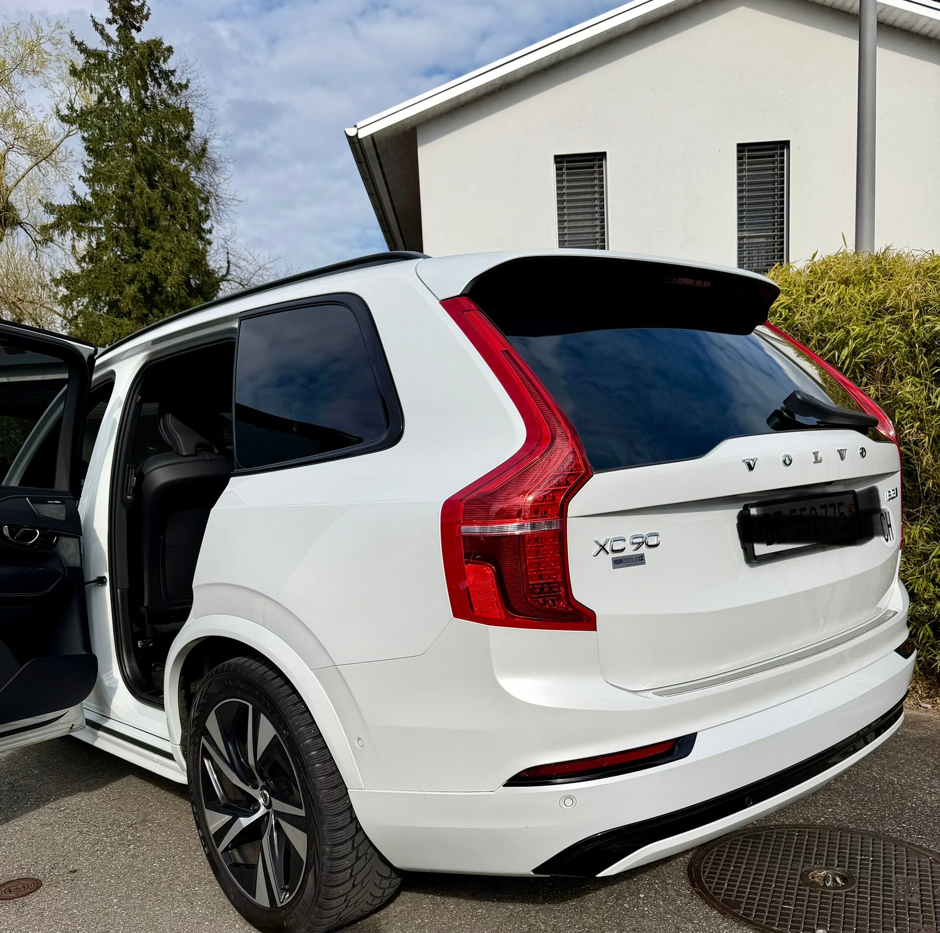 VOLVO XC90 B5 Diesel Mild Hybrid AWD R-Design Geartronic-image-7