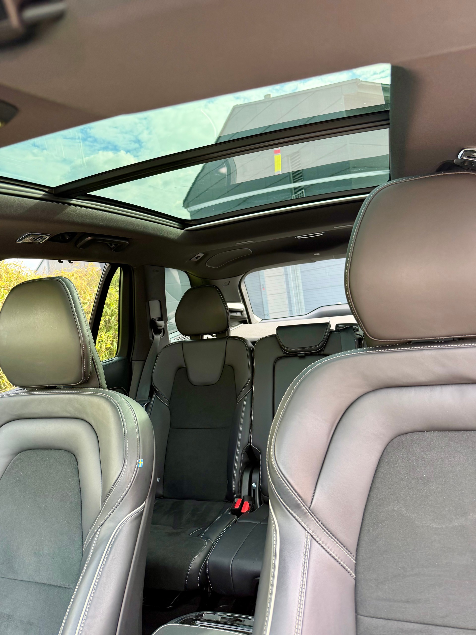 VOLVO XC90 B5 Diesel Mild Hybrid AWD R-Design Geartronic-image-5