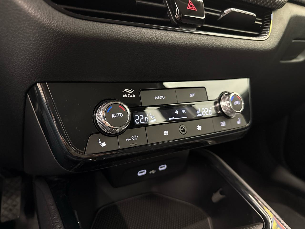 SKODA Fabia 1.0 TSI Dynamic-image-9