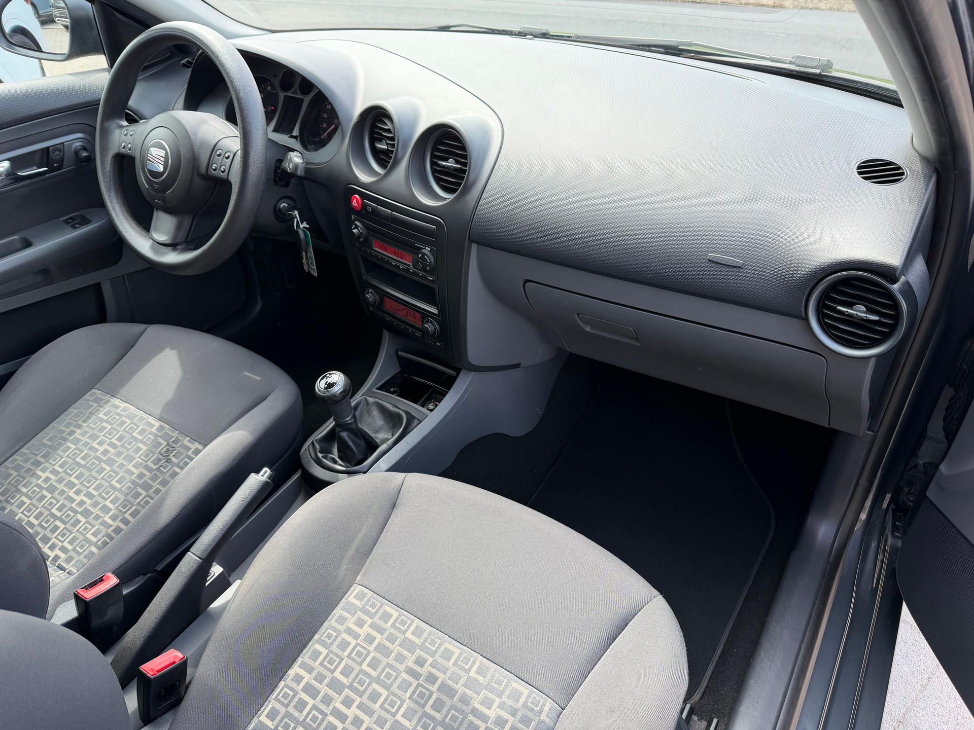 SEAT Ibiza 1.6 16V Shake-image-12